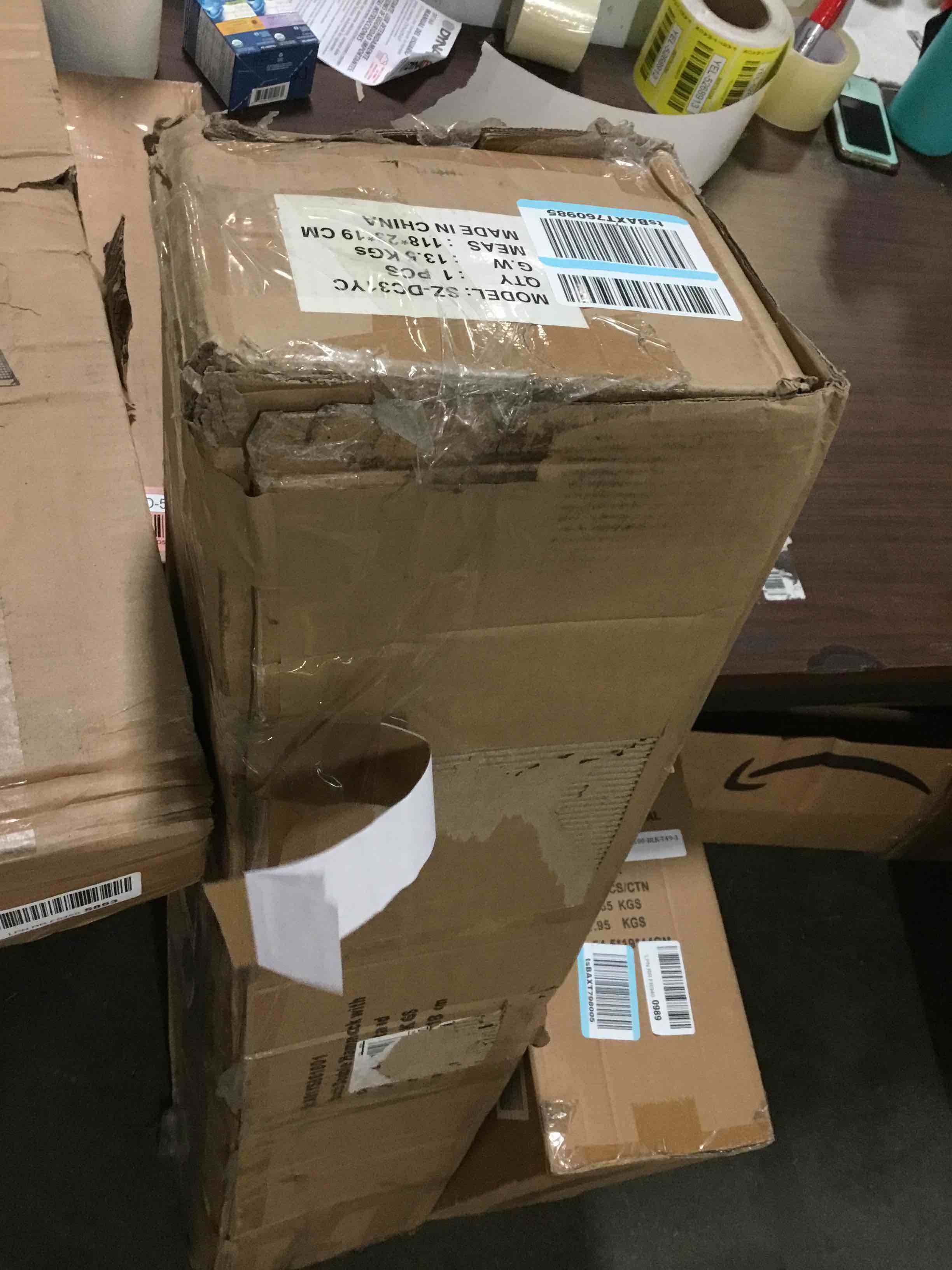 https://s3.amazonaws.com/lotting-images-prod/bidfta/YEL5268905_1691067365875.jpeg