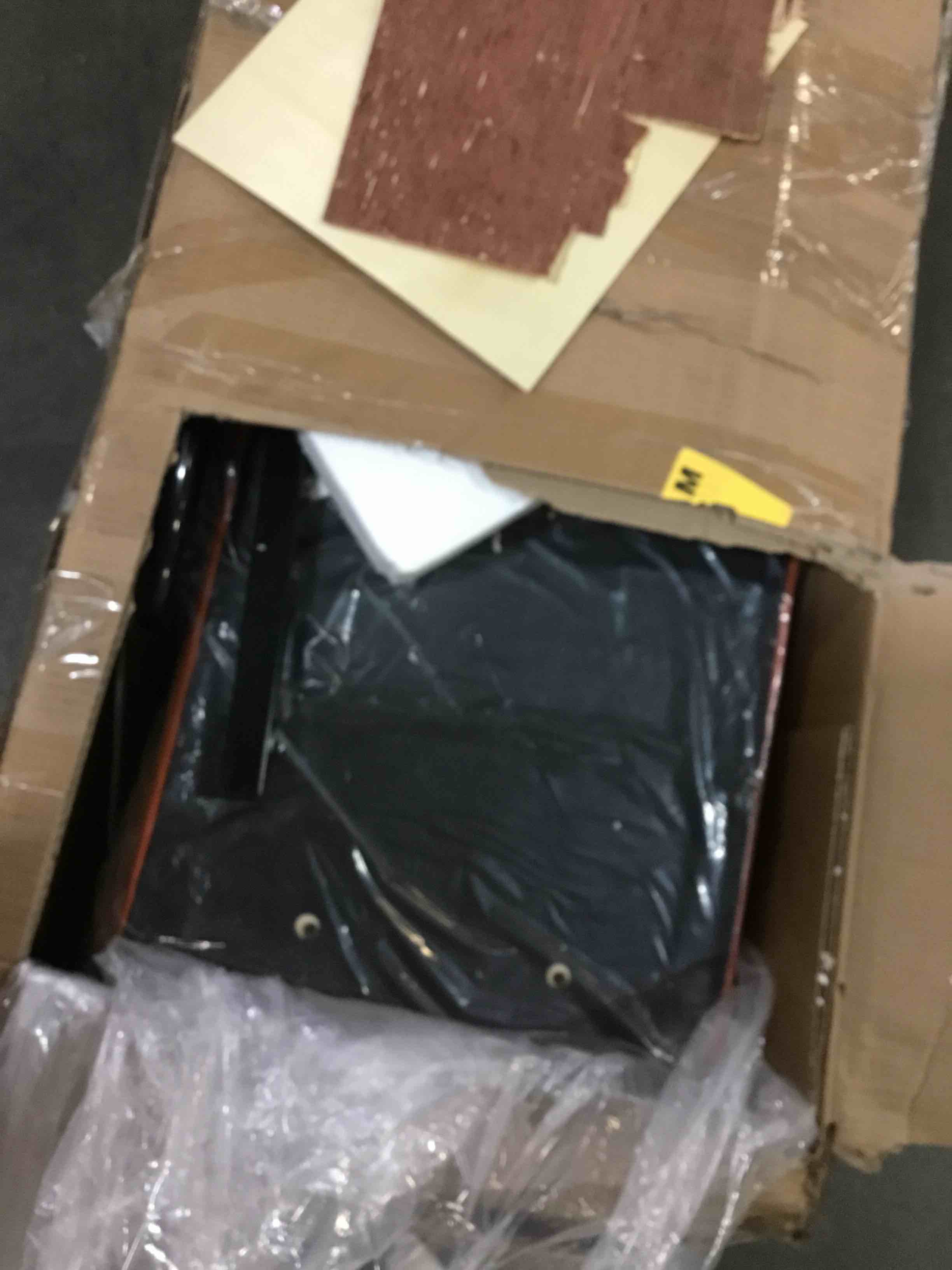 https://s3.amazonaws.com/lotting-images-prod/bidfta/YEL5268984_1691090809979.jpeg