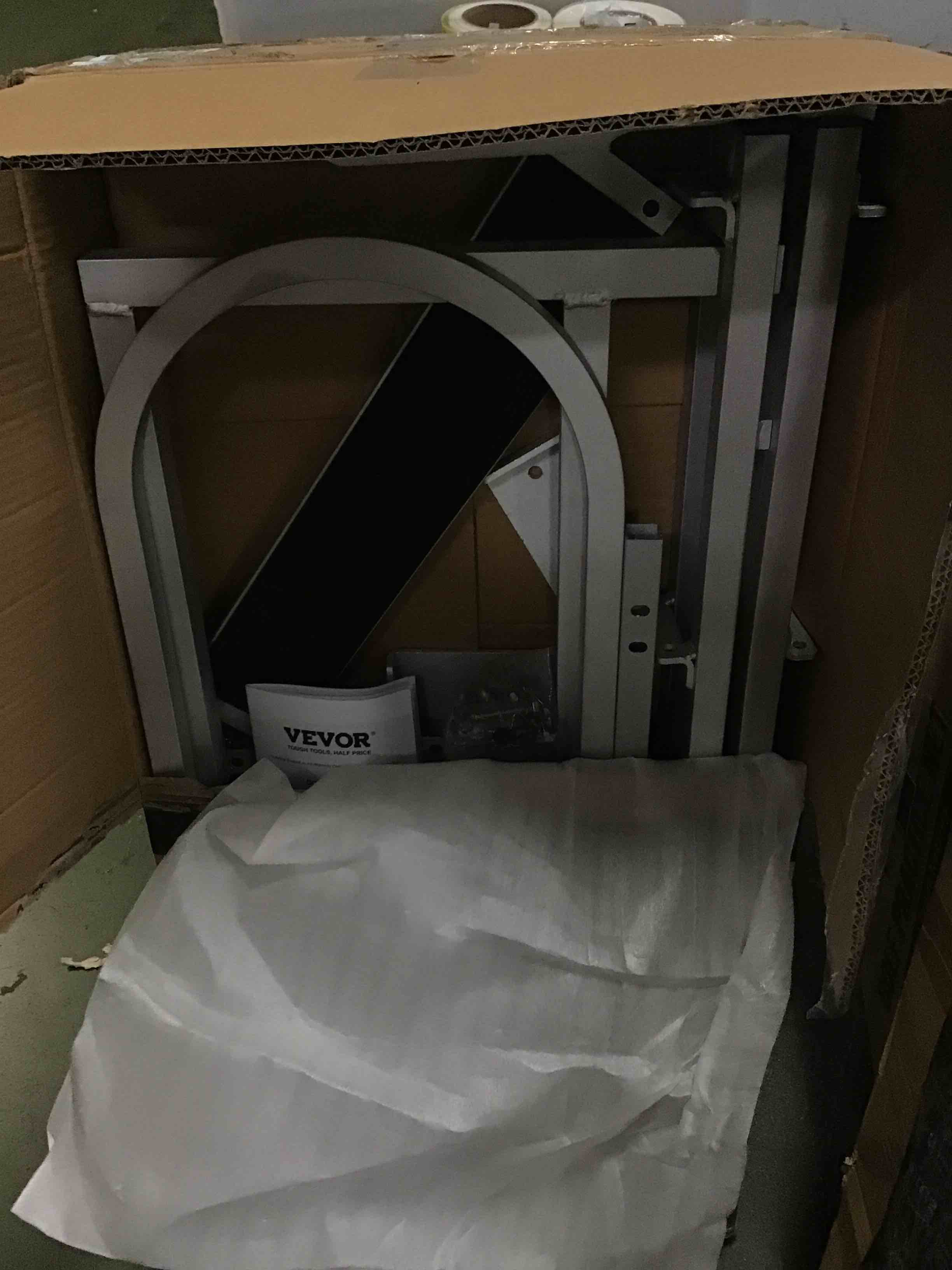 https://s3.amazonaws.com/lotting-images-prod/bidfta/YEL5269871_1692274783825.jpeg