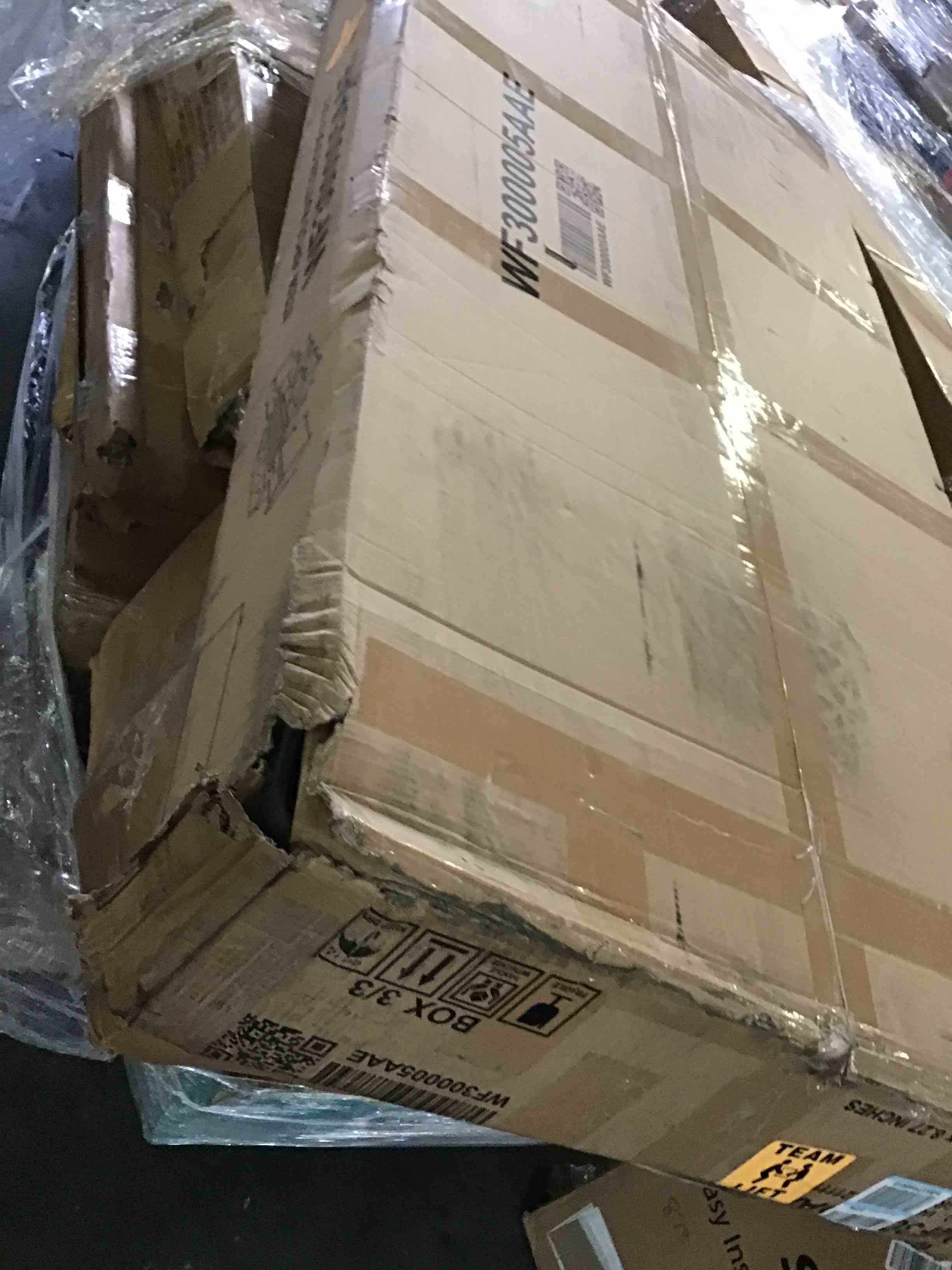 https://s3.amazonaws.com/lotting-images-prod/bidfta/YEL5273491_1690392152639.jpeg