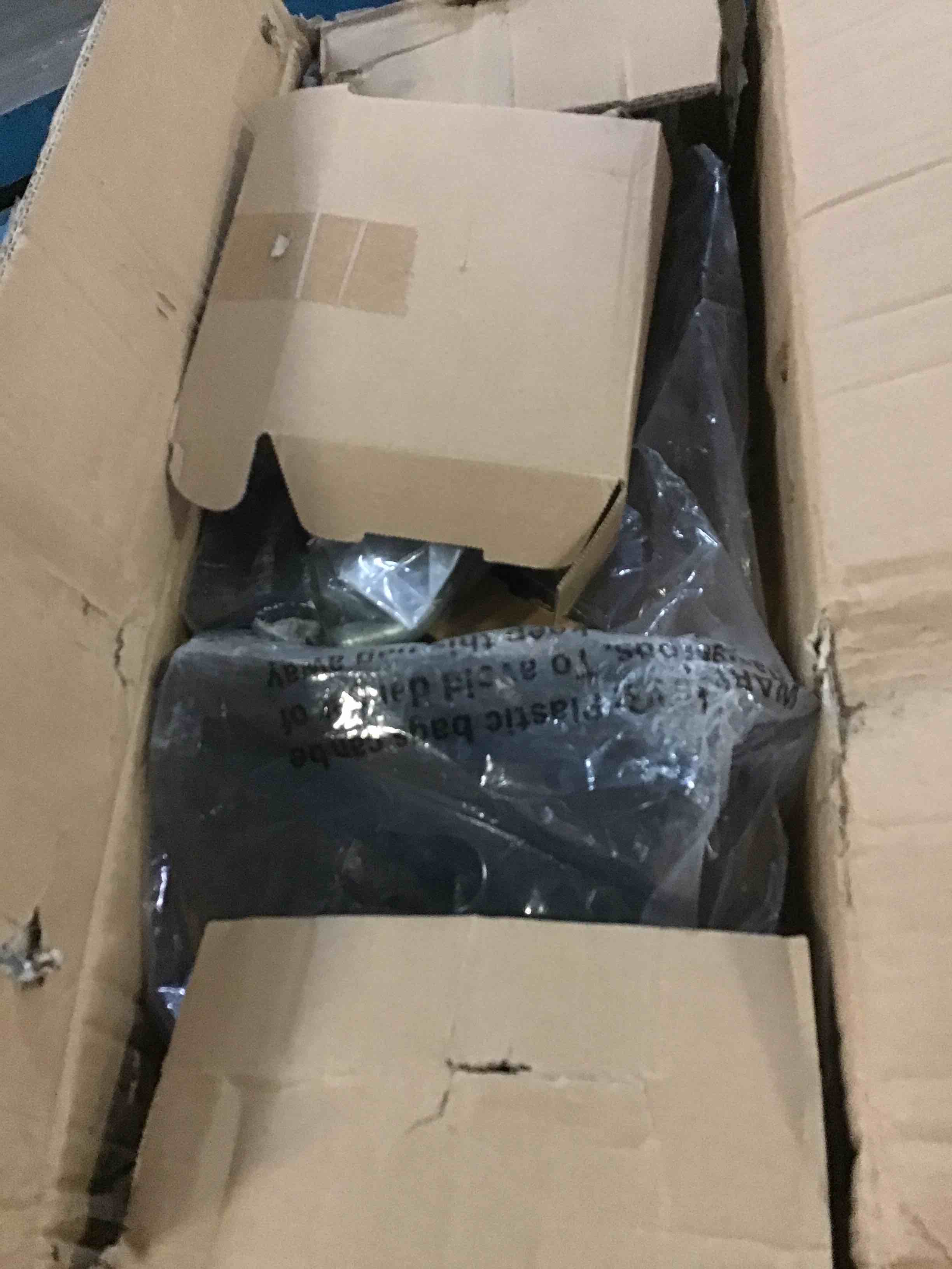 https://s3.amazonaws.com/lotting-images-prod/bidfta/YEL5273614_1690463563042.jpeg