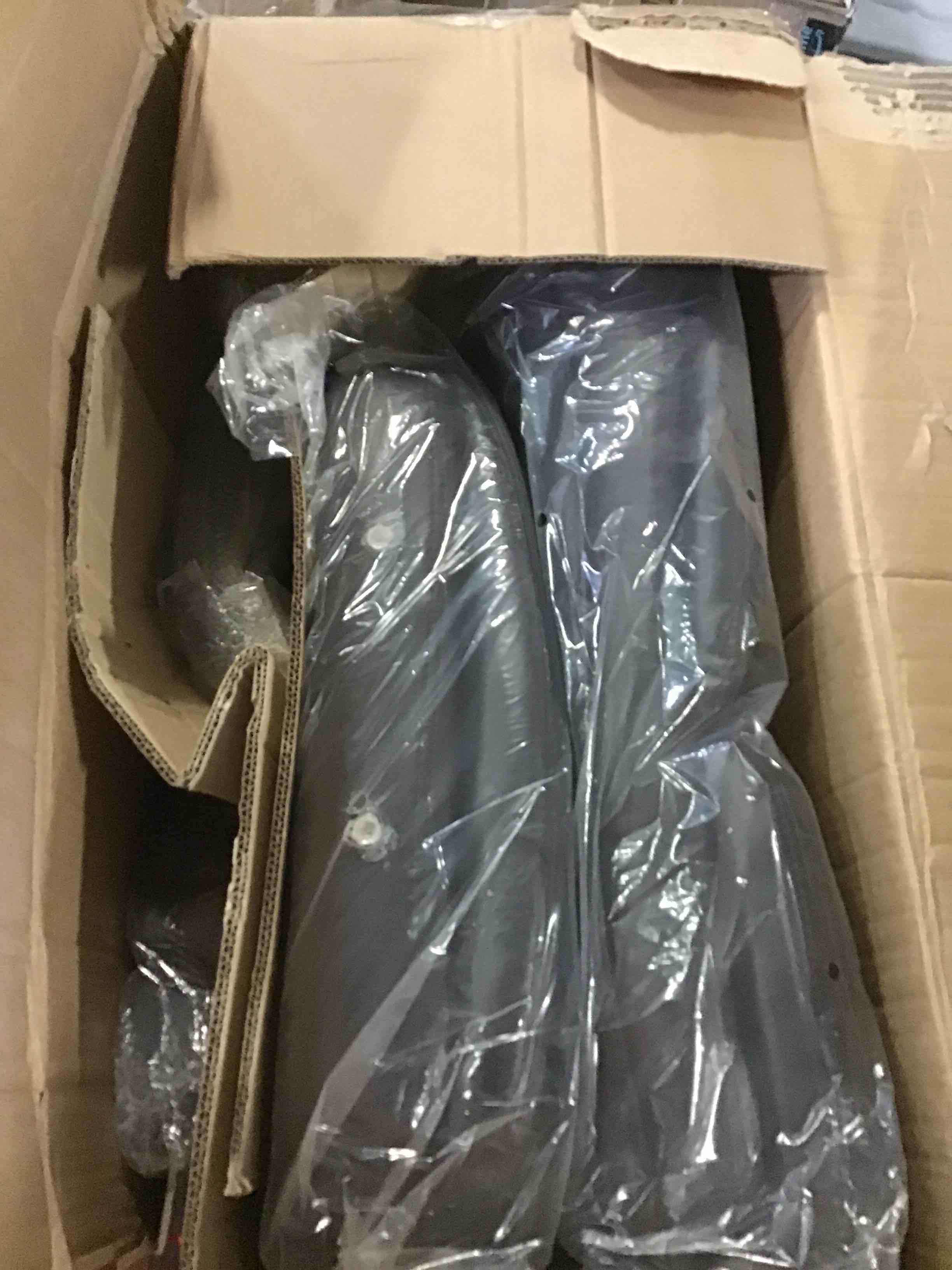 https://s3.amazonaws.com/lotting-images-prod/bidfta/YEL5274346_1690904938246.jpeg
