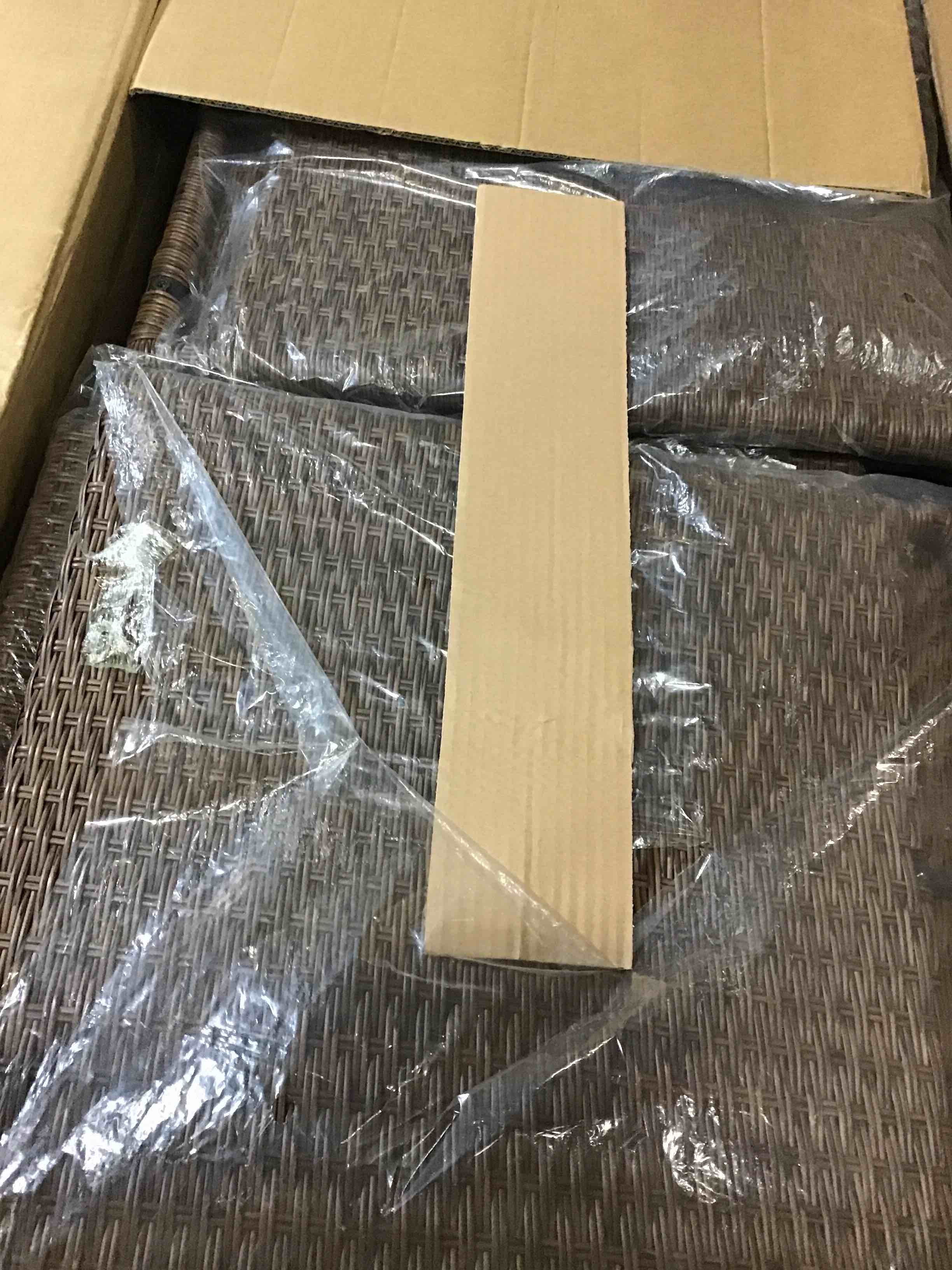 https://s3.amazonaws.com/lotting-images-prod/bidfta/YEL5278872_1690026033214.jpeg