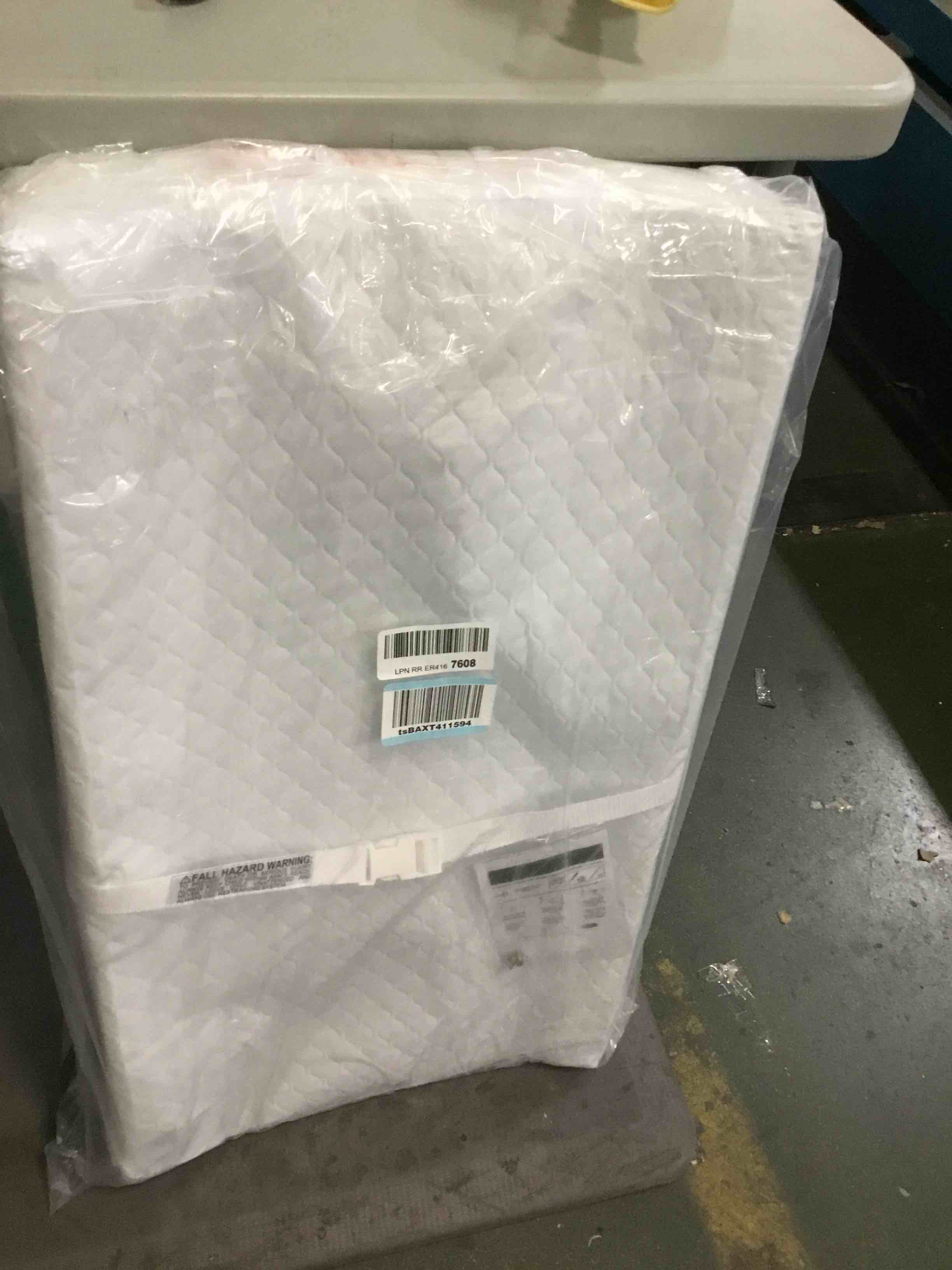 https://s3.amazonaws.com/lotting-images-prod/bidfta/YEL5280459_1688061691231.jpeg
