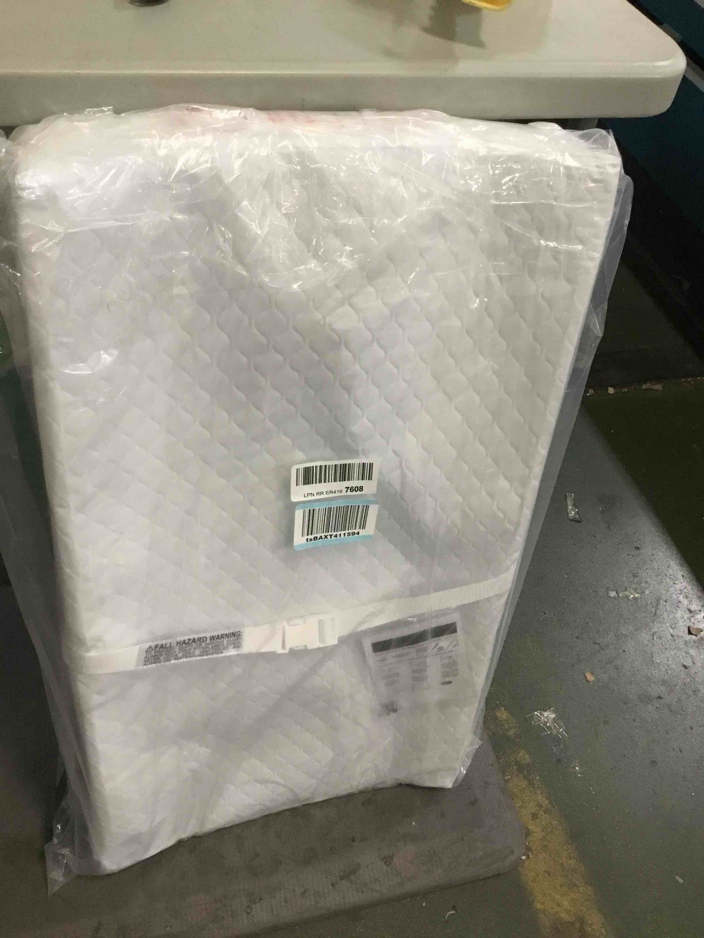 https://s3.amazonaws.com/lotting-images-prod/bidfta/YEL5280459_1688061692221.jpeg