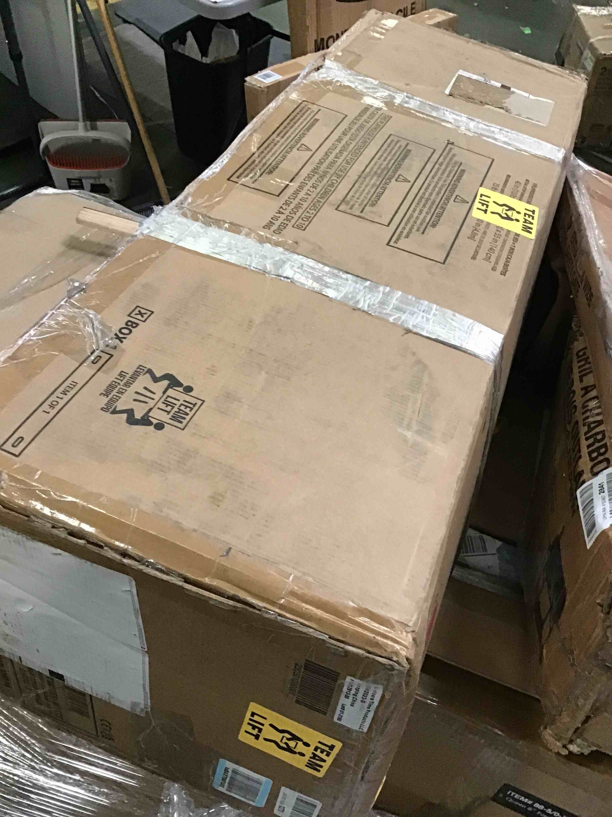 https://s3.amazonaws.com/lotting-images-prod/bidfta/YEL5284965_1689081959851.jpeg