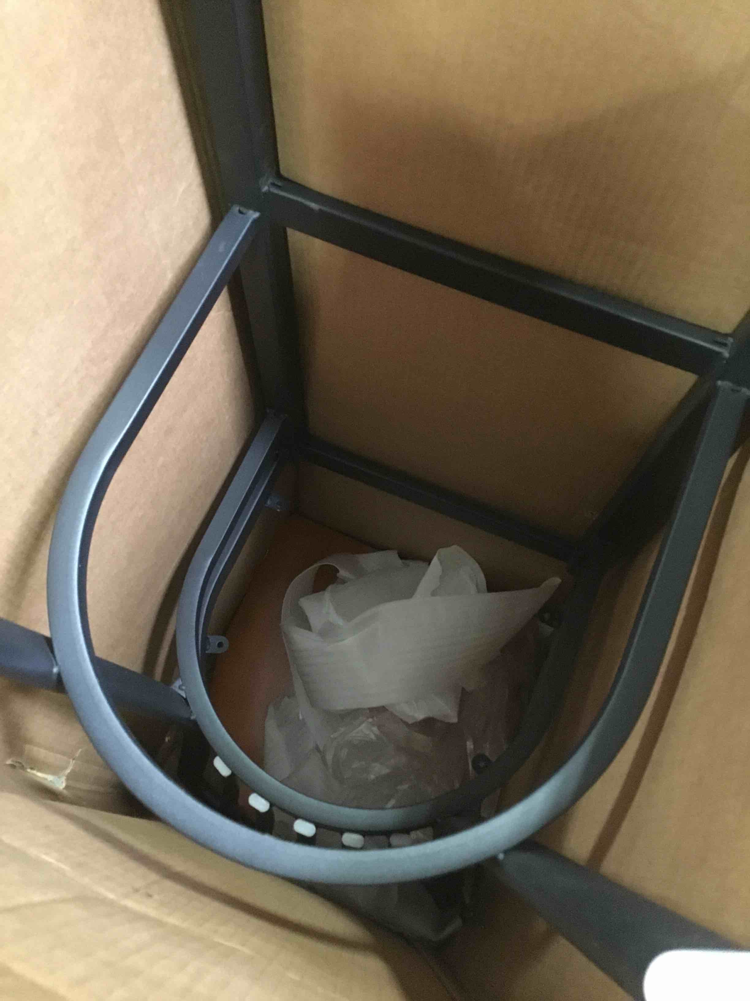 https://s3.amazonaws.com/lotting-images-prod/bidfta/YEL5285141_1689168717180.jpeg