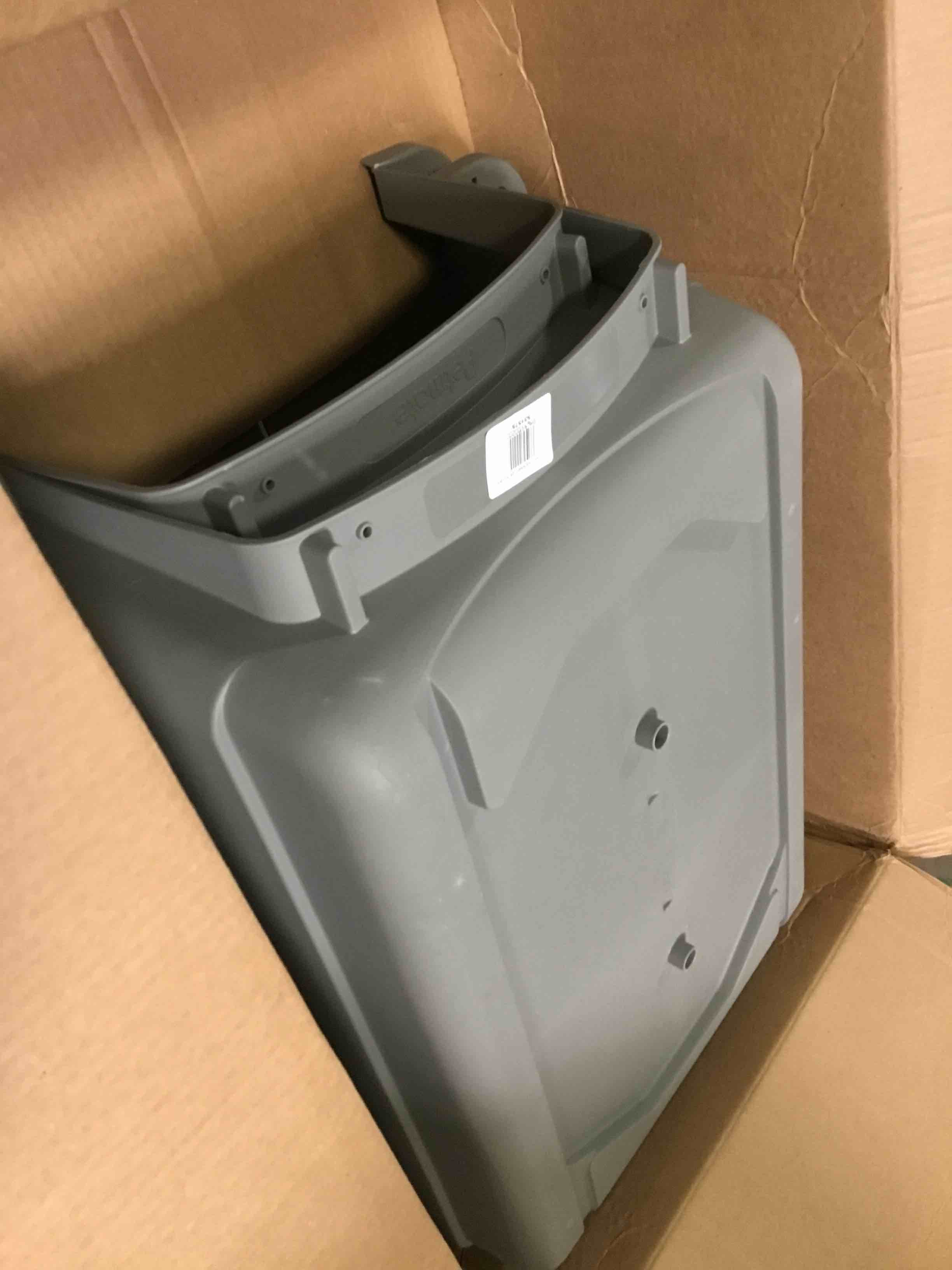 https://s3.amazonaws.com/lotting-images-prod/bidfta/YEL5285545_1689349199676.jpeg