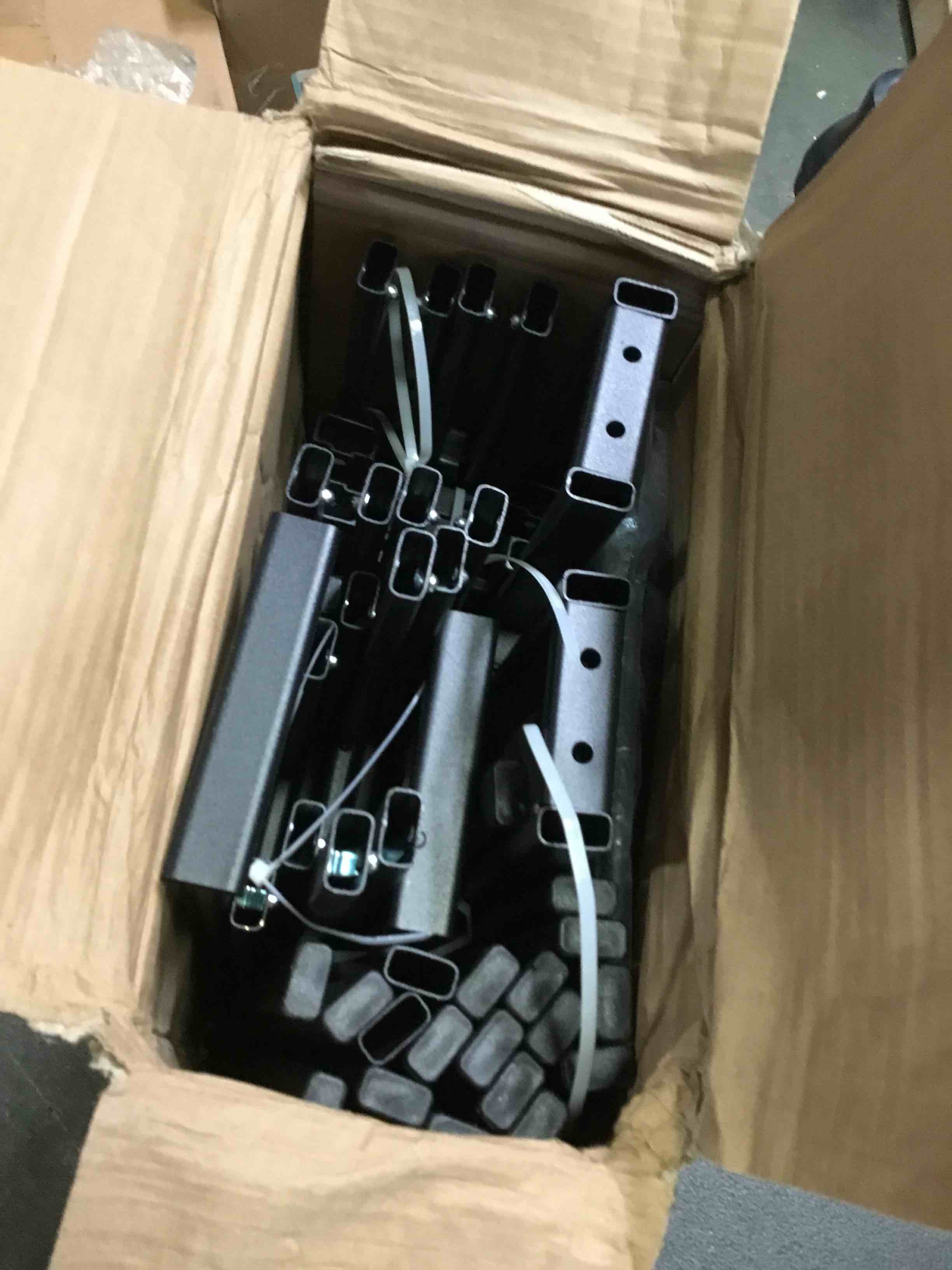 https://s3.amazonaws.com/lotting-images-prod/bidfta/YEL5285549_1689350073556.jpeg