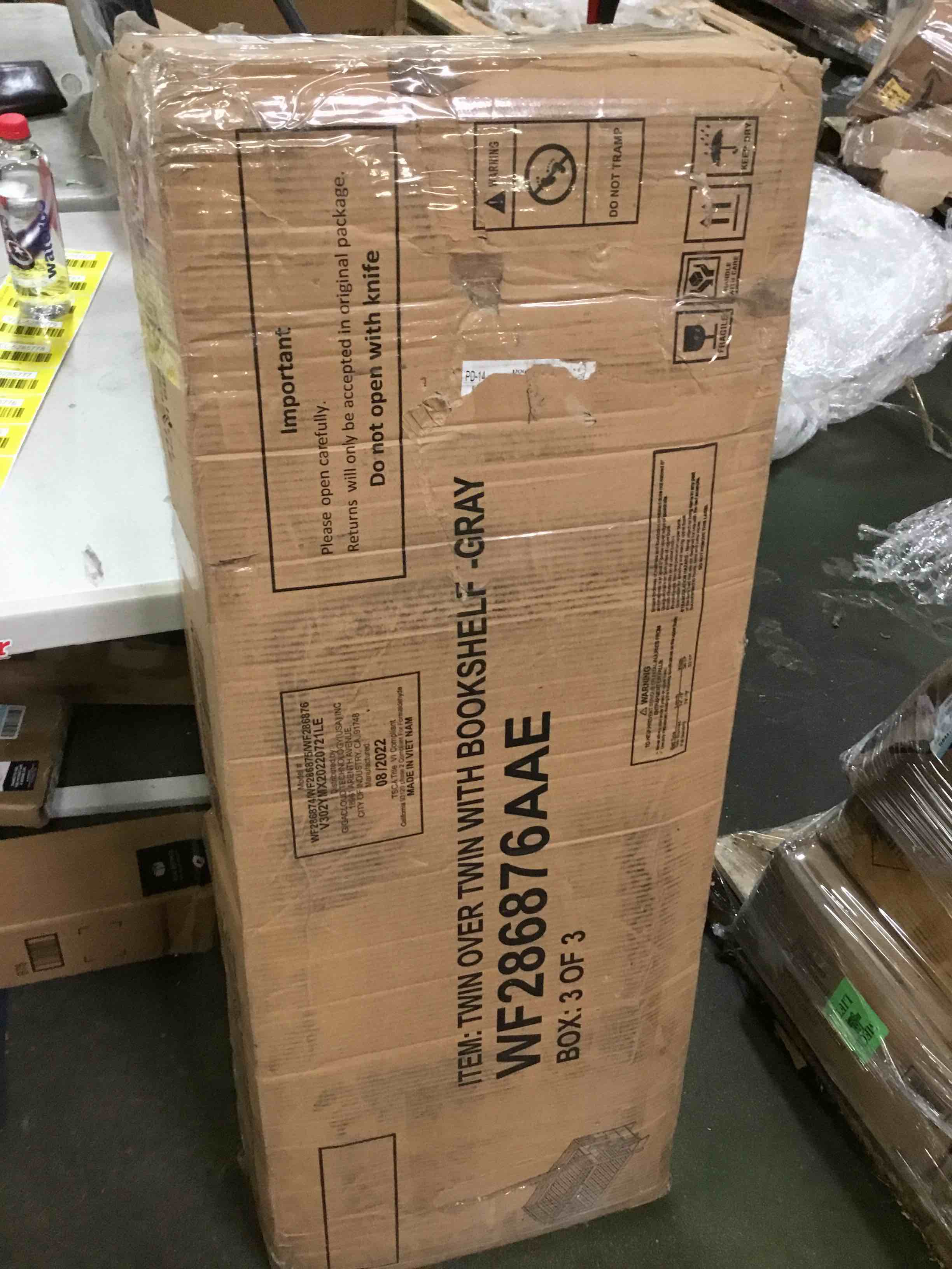 https://s3.amazonaws.com/lotting-images-prod/bidfta/YEL5285773_1689621841004.jpeg