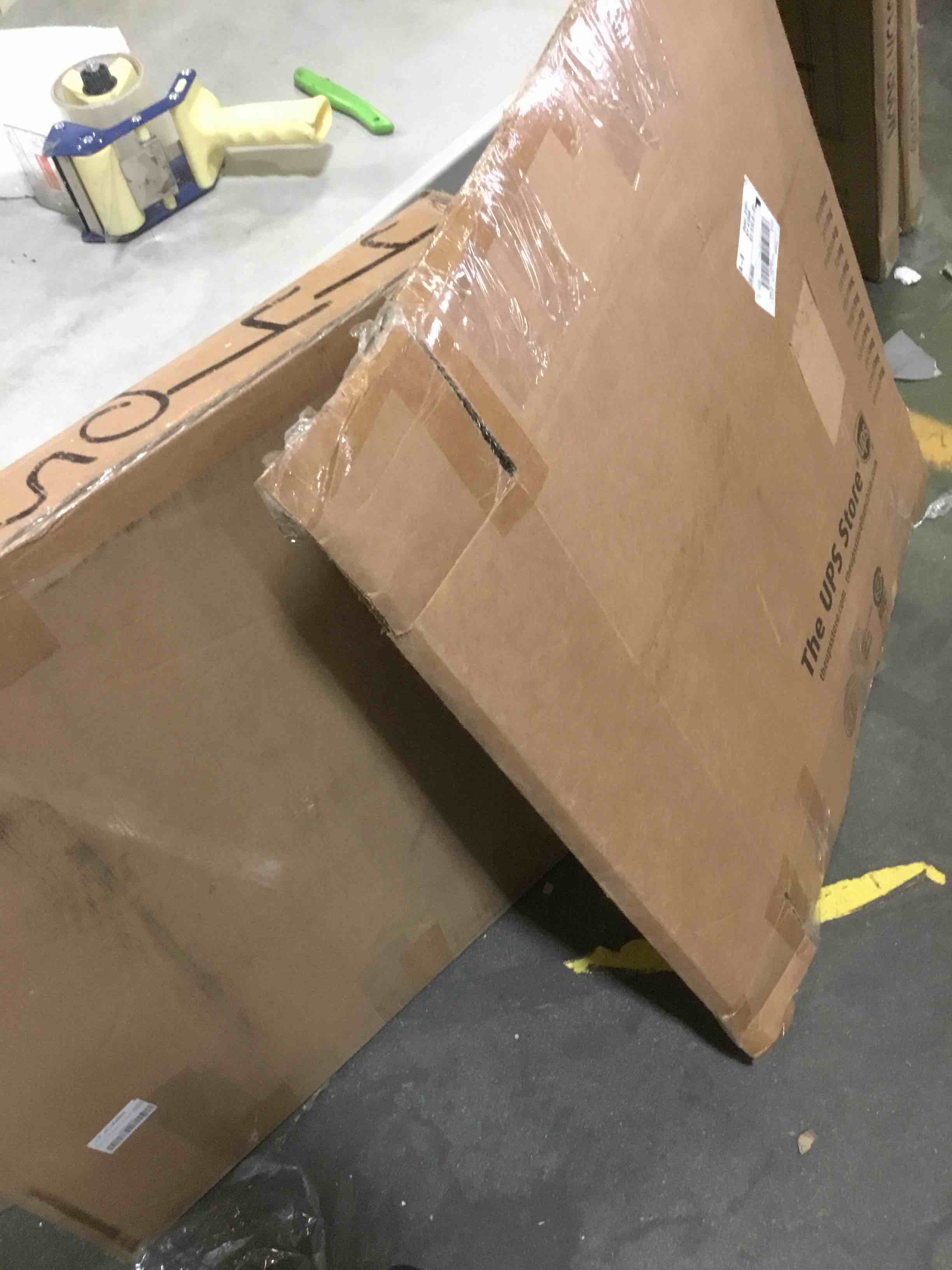 https://s3.amazonaws.com/lotting-images-prod/bidfta/YEL5285938_1689708053194.jpeg
