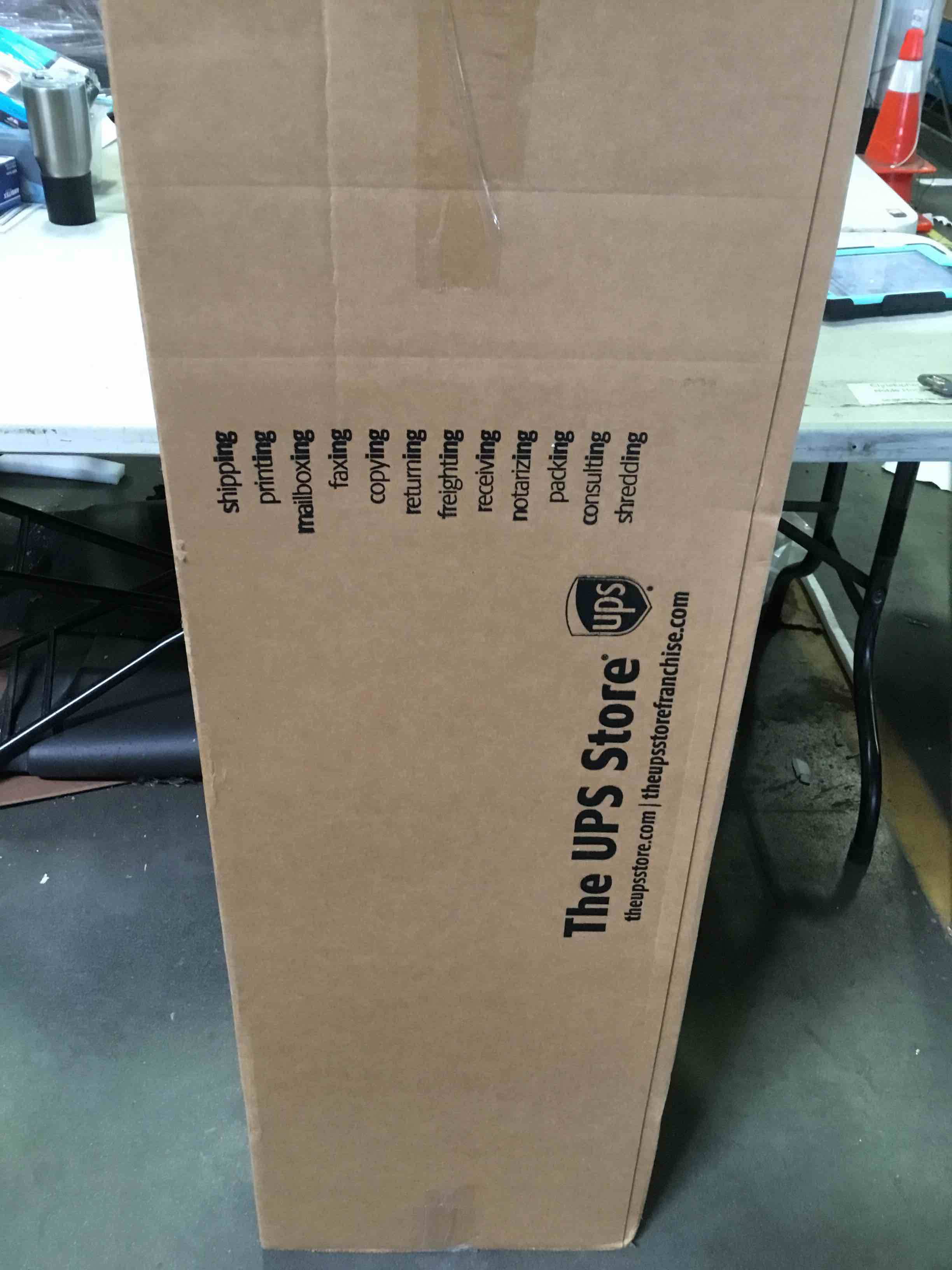https://s3.amazonaws.com/lotting-images-prod/bidfta/YEL5286490_1689001608953.jpeg