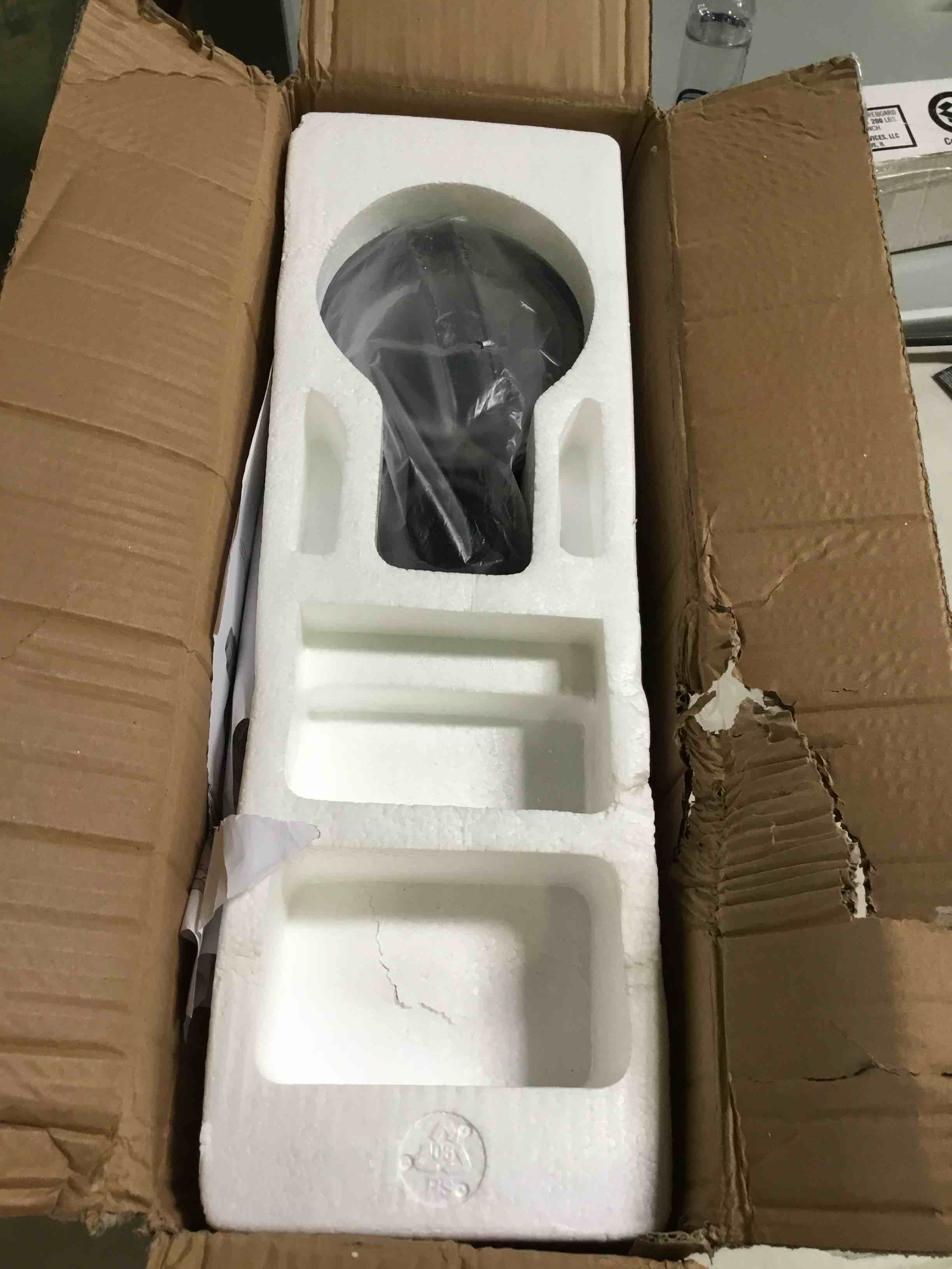 https://s3.amazonaws.com/lotting-images-prod/bidfta/YEL5286965_1689178161433.jpeg