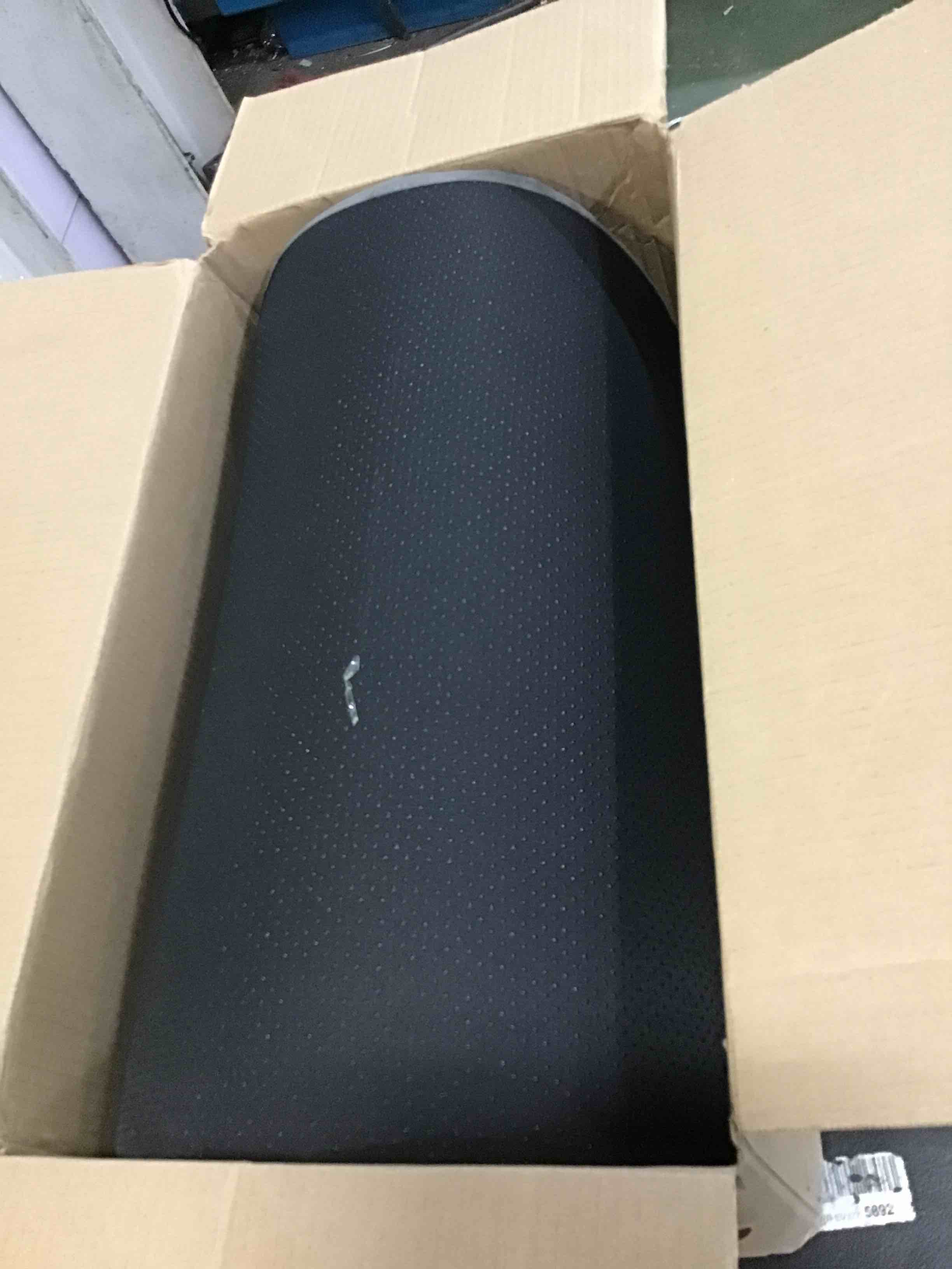 https://s3.amazonaws.com/lotting-images-prod/bidfta/YEL5287402_1689366048776.jpeg