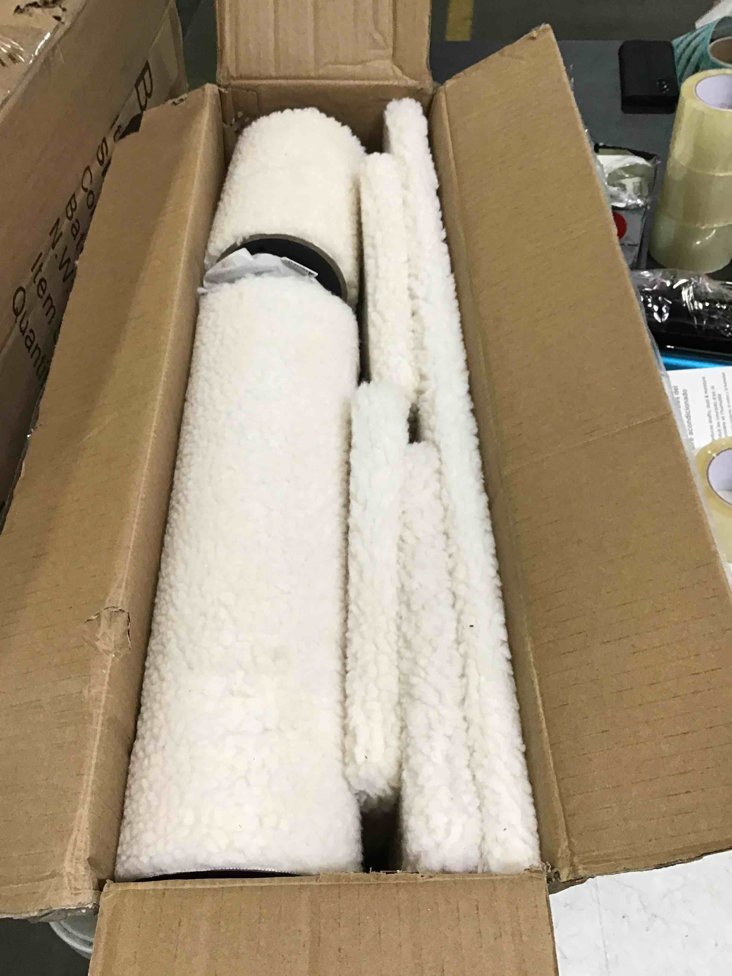 https://s3.amazonaws.com/lotting-images-prod/bidfta/YEL5287801_1689788795460.jpeg