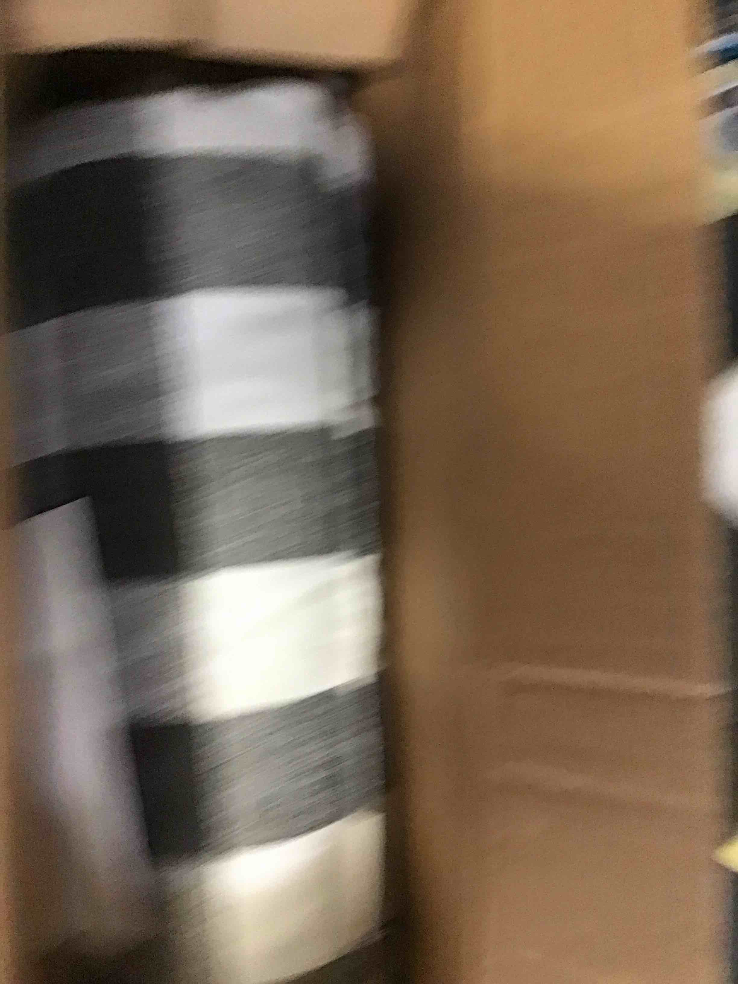 https://s3.amazonaws.com/lotting-images-prod/bidfta/YEL5297424_1689873740531.jpeg