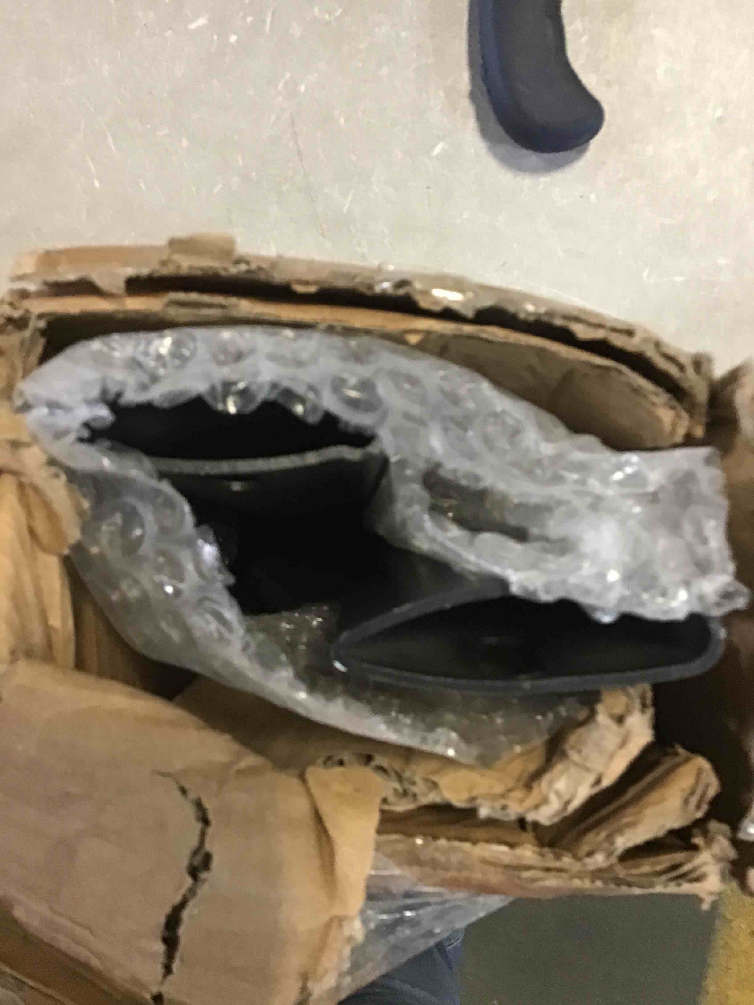 https://s3.amazonaws.com/lotting-images-prod/bidfta/YEL5297623_1689969388901.jpeg