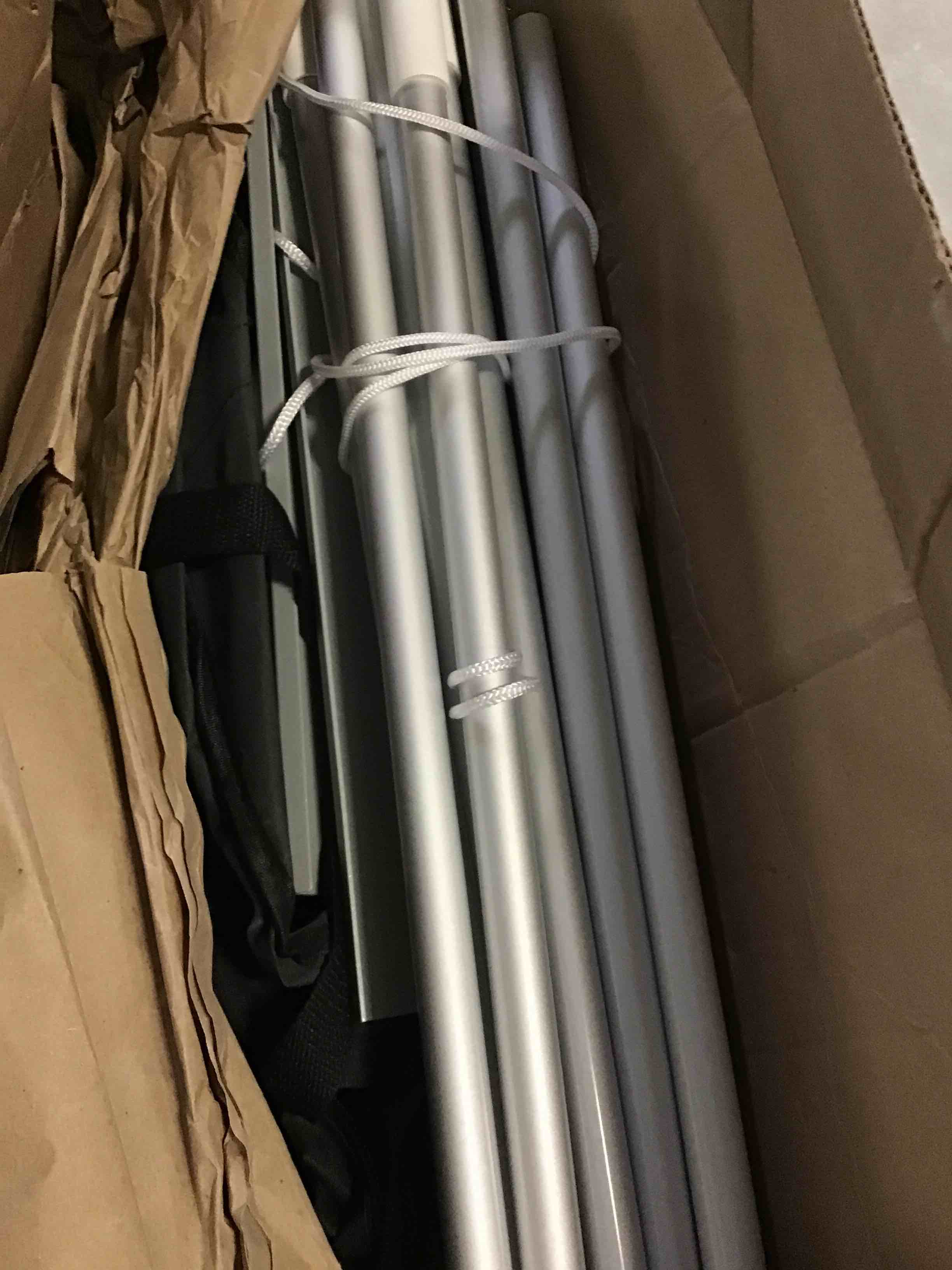 https://s3.amazonaws.com/lotting-images-prod/bidfta/YEL5297669_1690205296106.jpeg