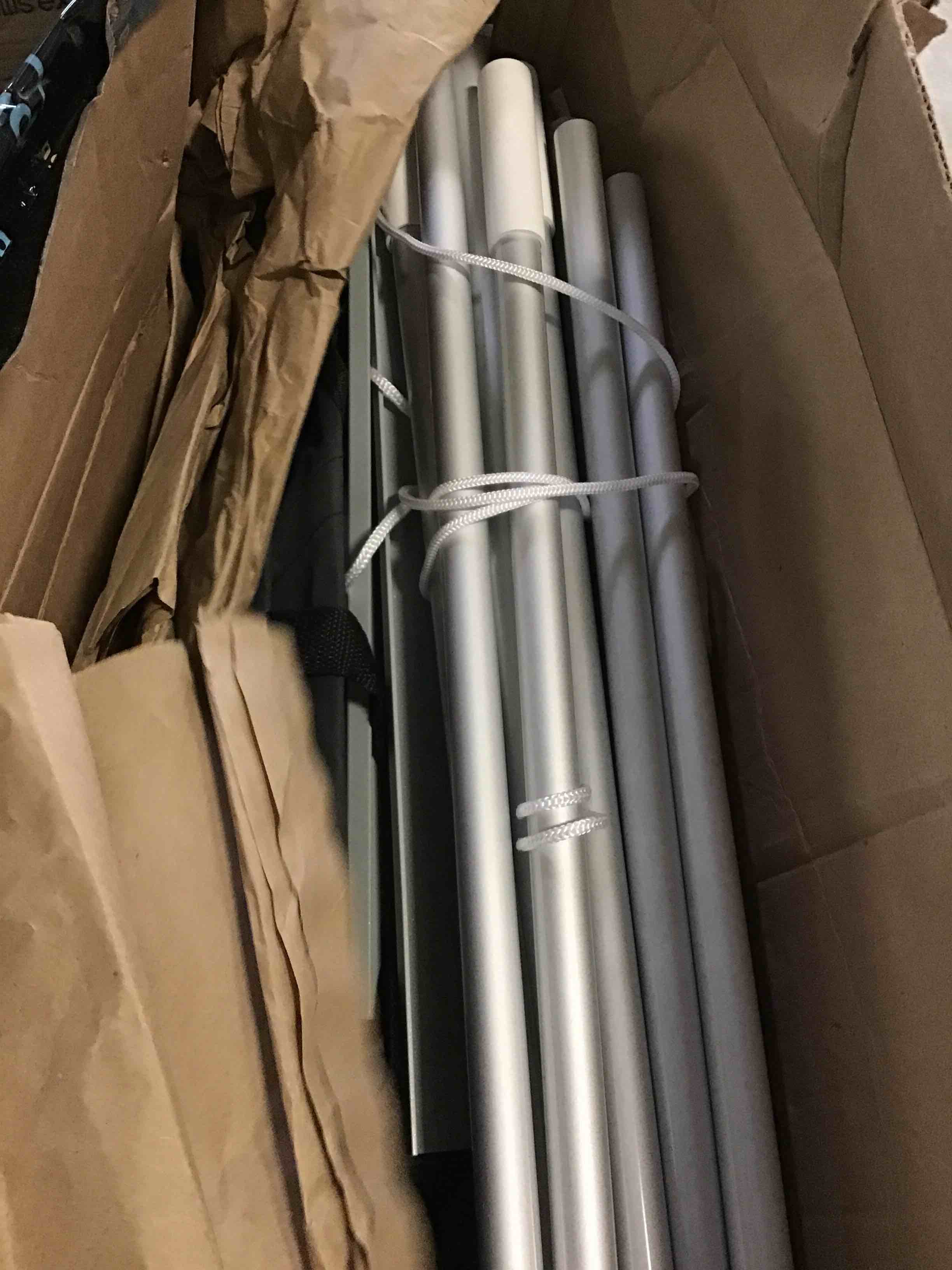https://s3.amazonaws.com/lotting-images-prod/bidfta/YEL5297669_1690205297618.jpeg