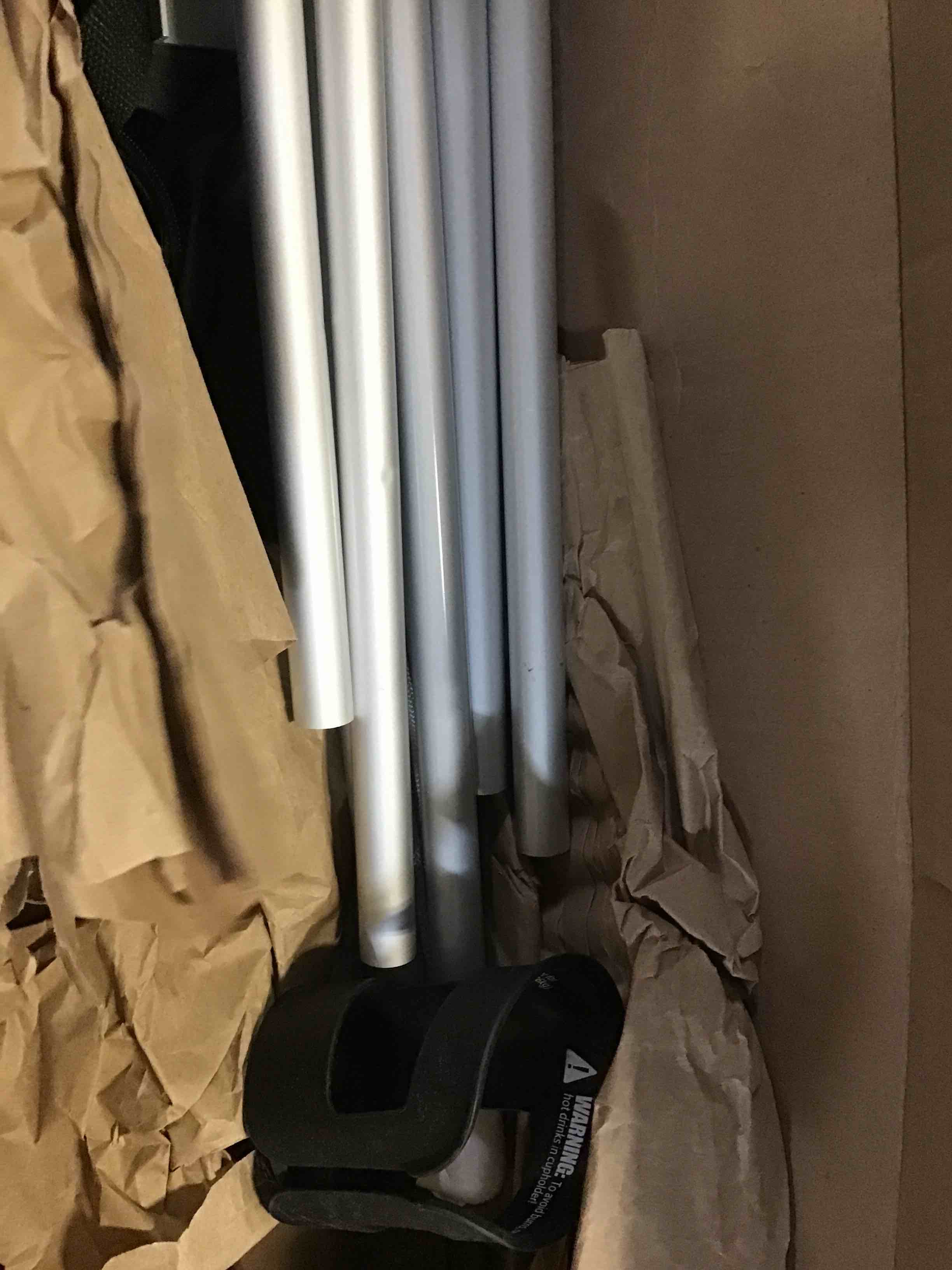 https://s3.amazonaws.com/lotting-images-prod/bidfta/YEL5297669_1690205302004.jpeg