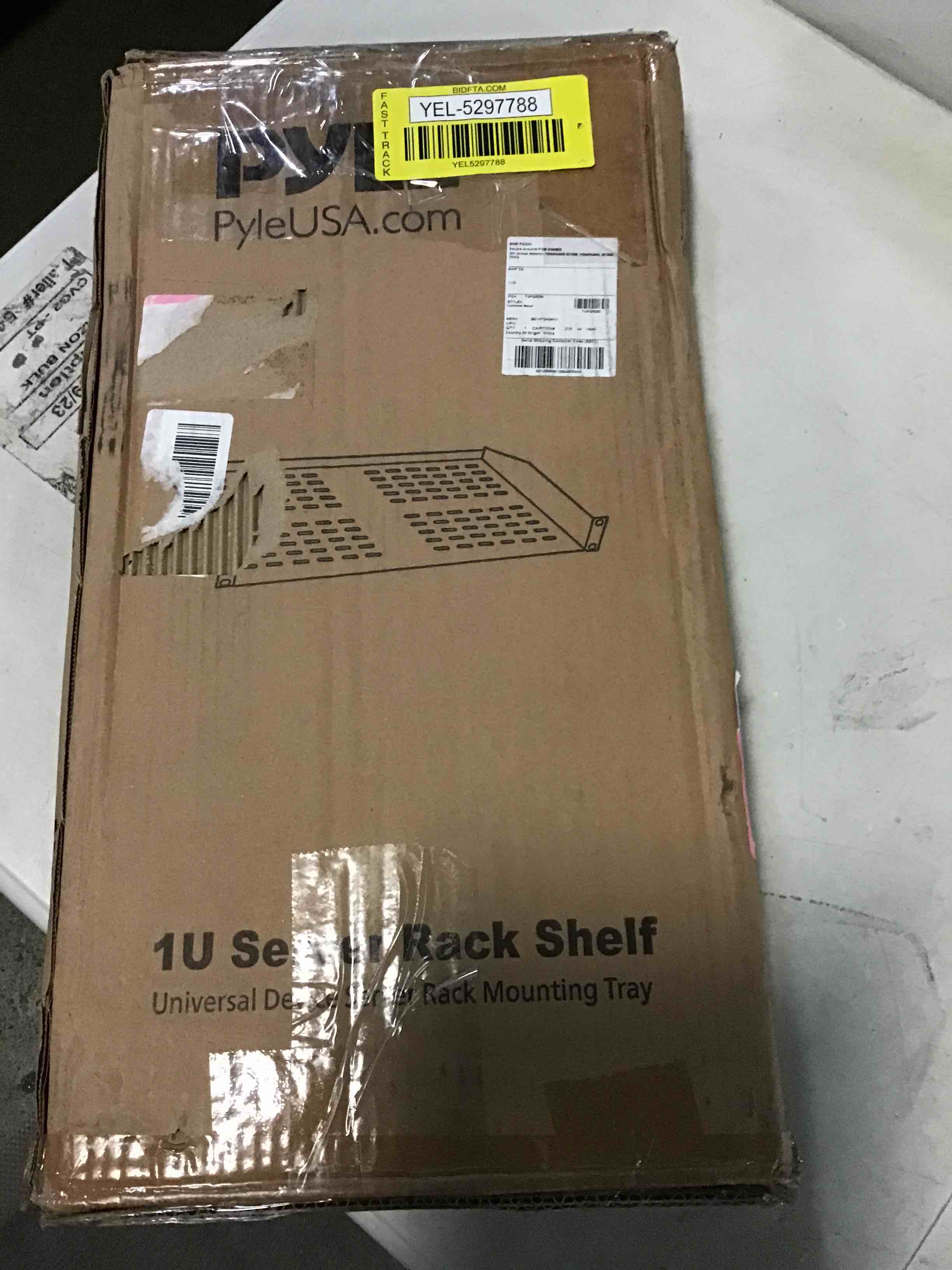 https://s3.amazonaws.com/lotting-images-prod/bidfta/YEL5297788_1690283528901.jpeg