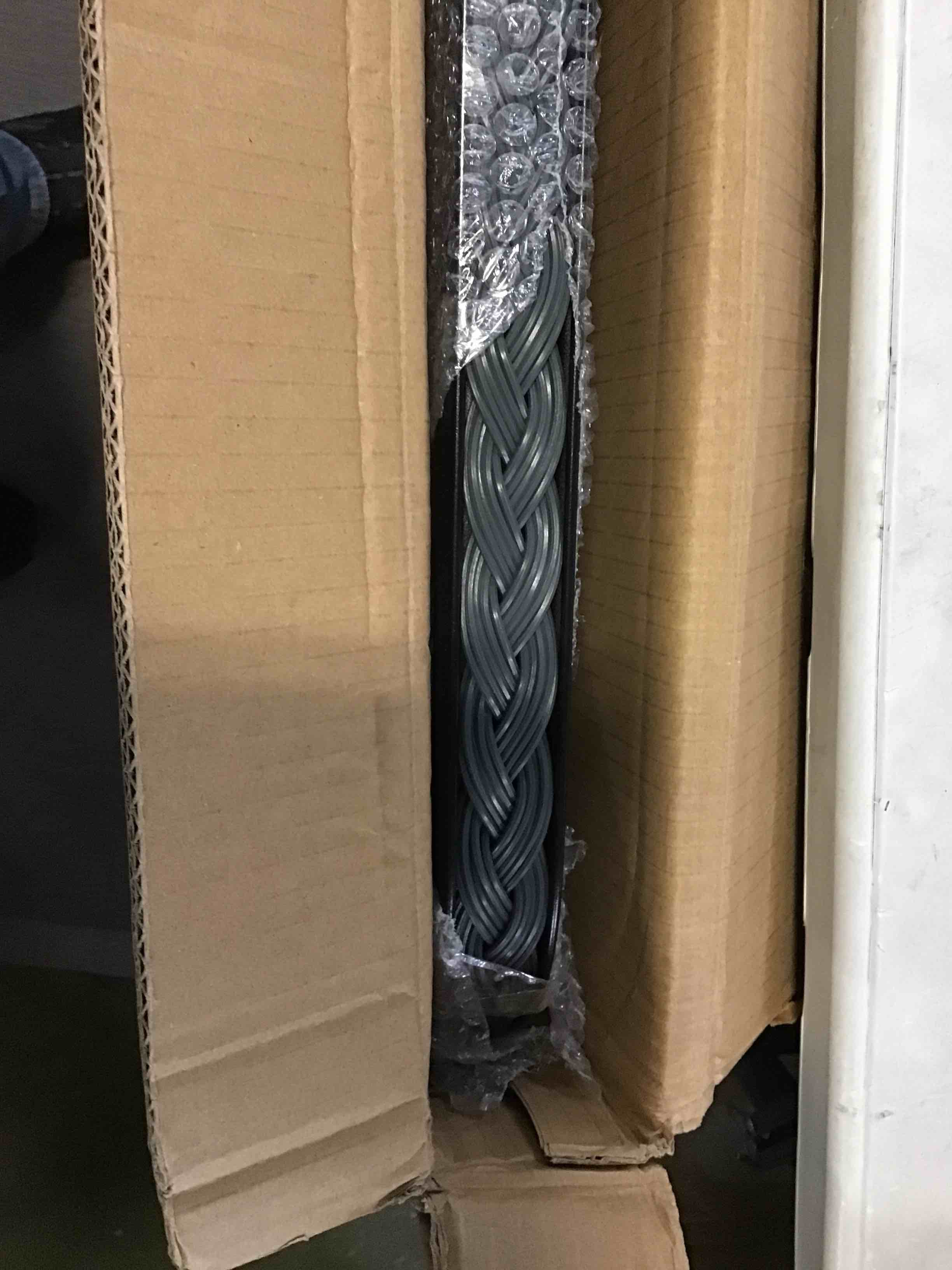https://s3.amazonaws.com/lotting-images-prod/bidfta/YEL5297853_1690297285469.jpeg