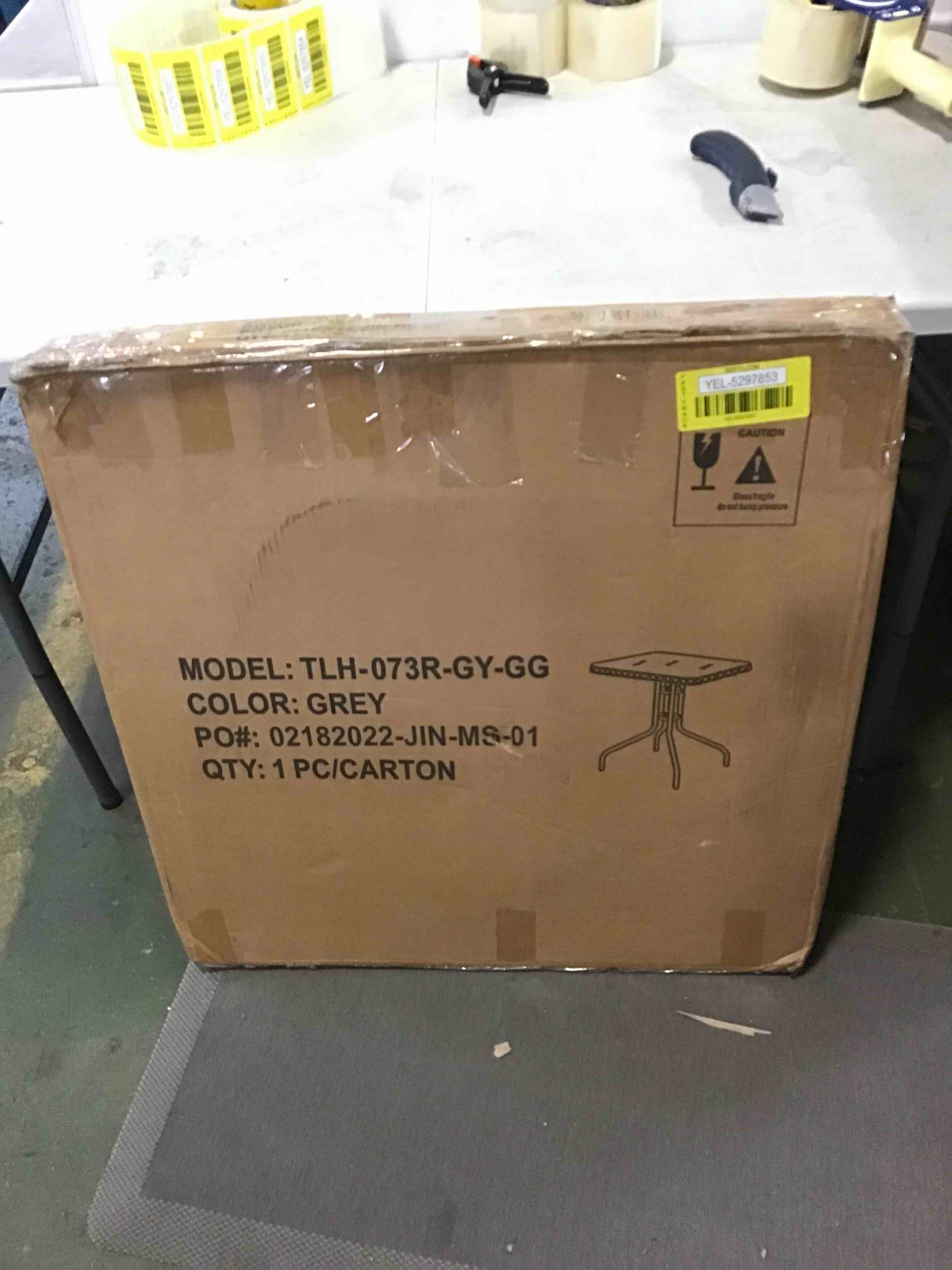 https://s3.amazonaws.com/lotting-images-prod/bidfta/YEL5297853_1690297318710.jpeg