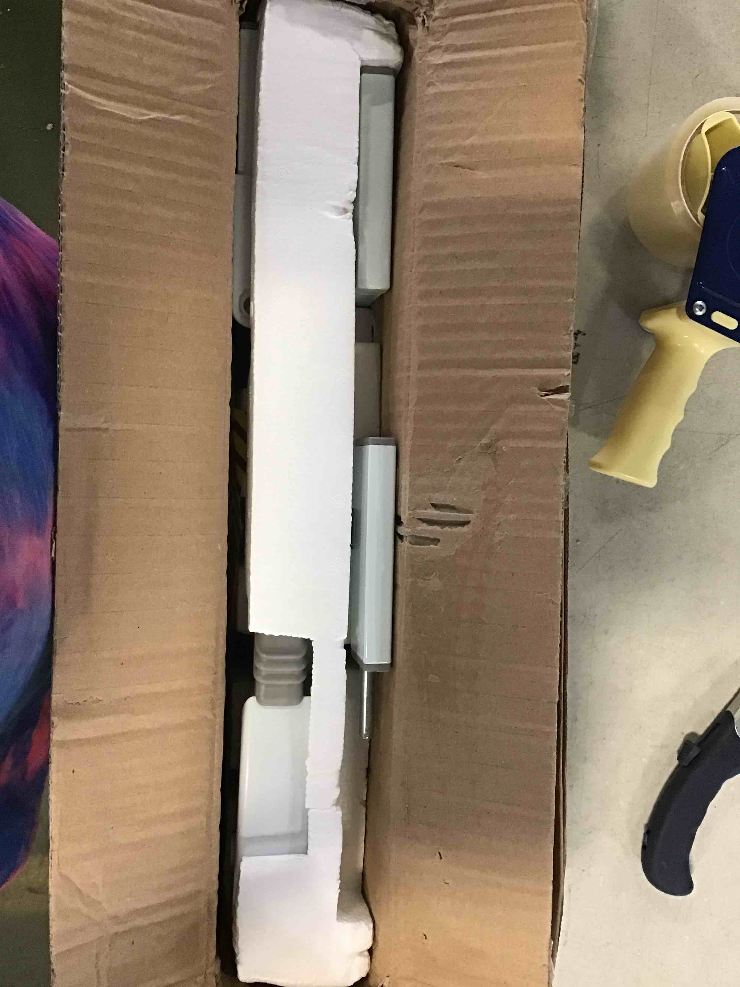 https://s3.amazonaws.com/lotting-images-prod/bidfta/YEL5298040_1690392506675.jpeg