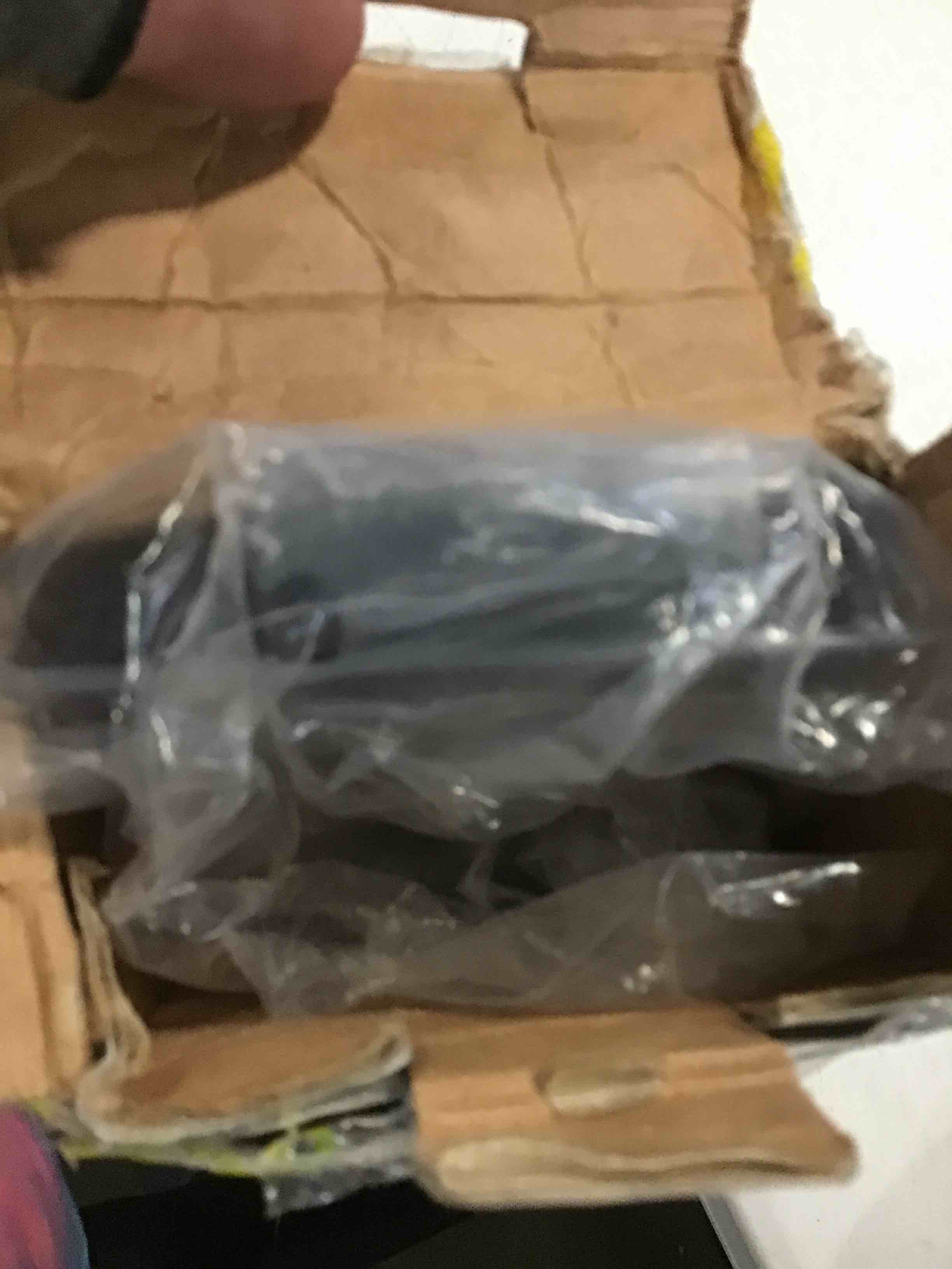 https://s3.amazonaws.com/lotting-images-prod/bidfta/YEL5298112_1690464901619.jpeg