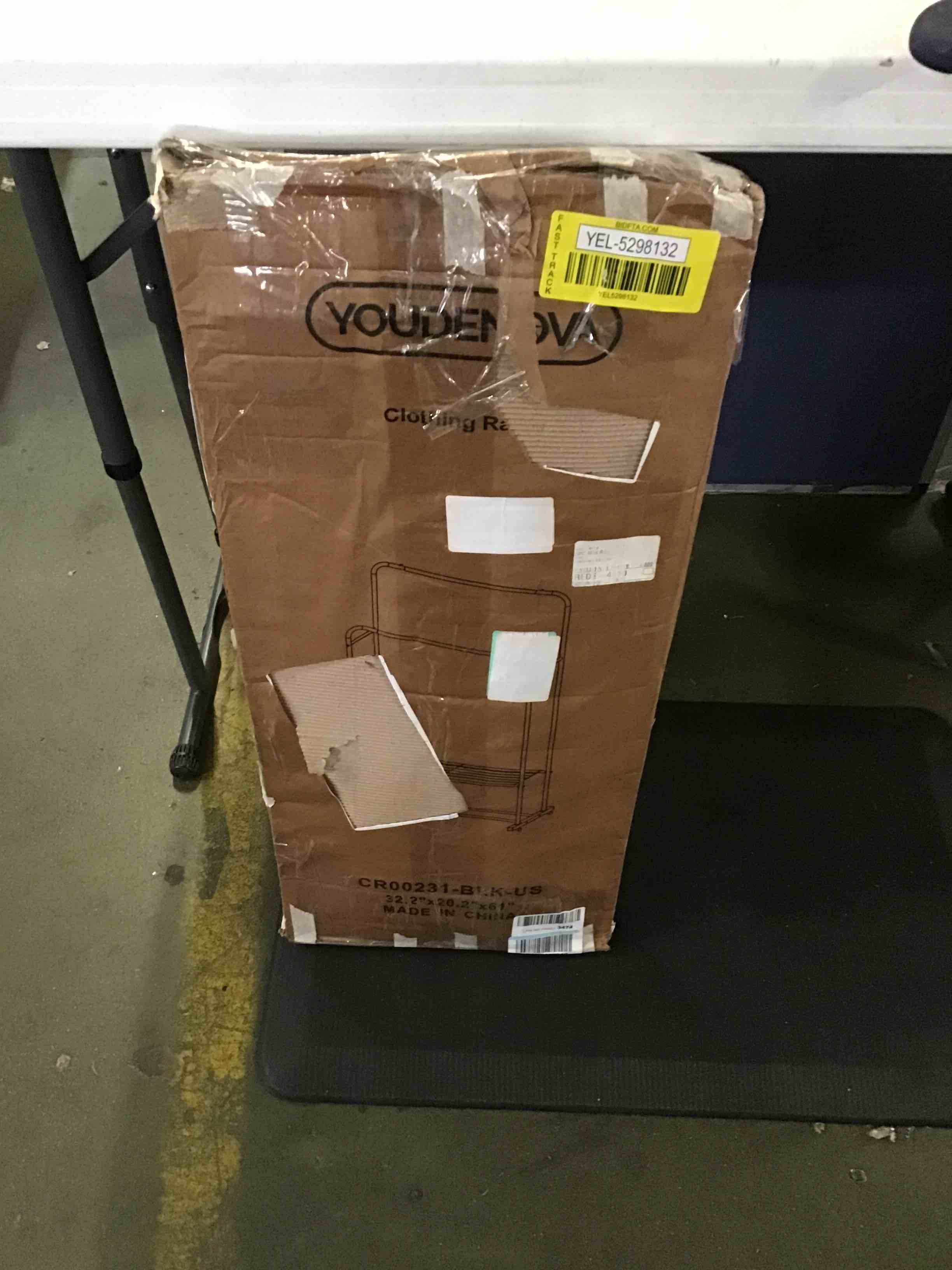 https://s3.amazonaws.com/lotting-images-prod/bidfta/YEL5298132_1690470574858.jpeg