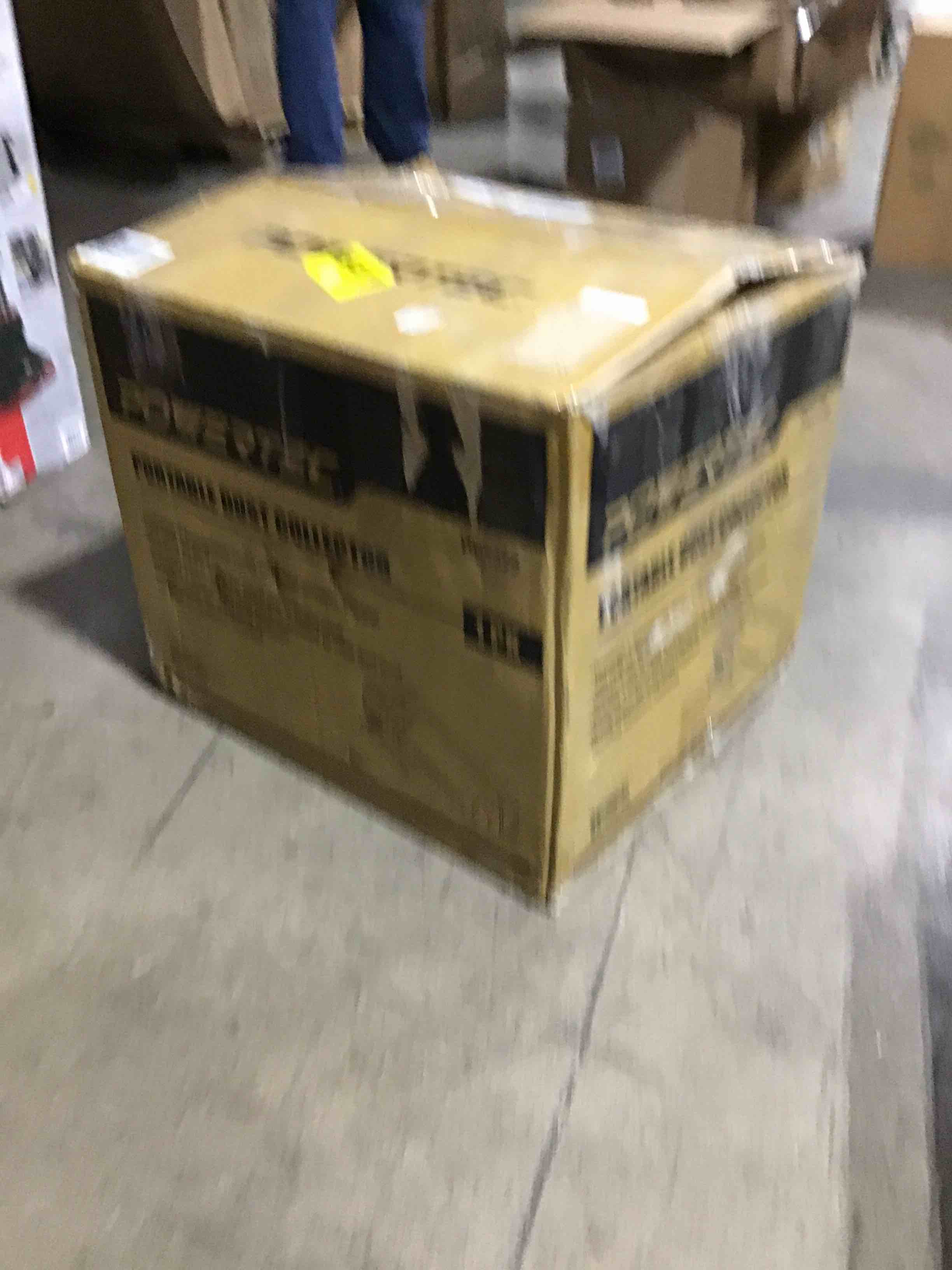 https://s3.amazonaws.com/lotting-images-prod/bidfta/YEL5301346_1700072318446.jpeg