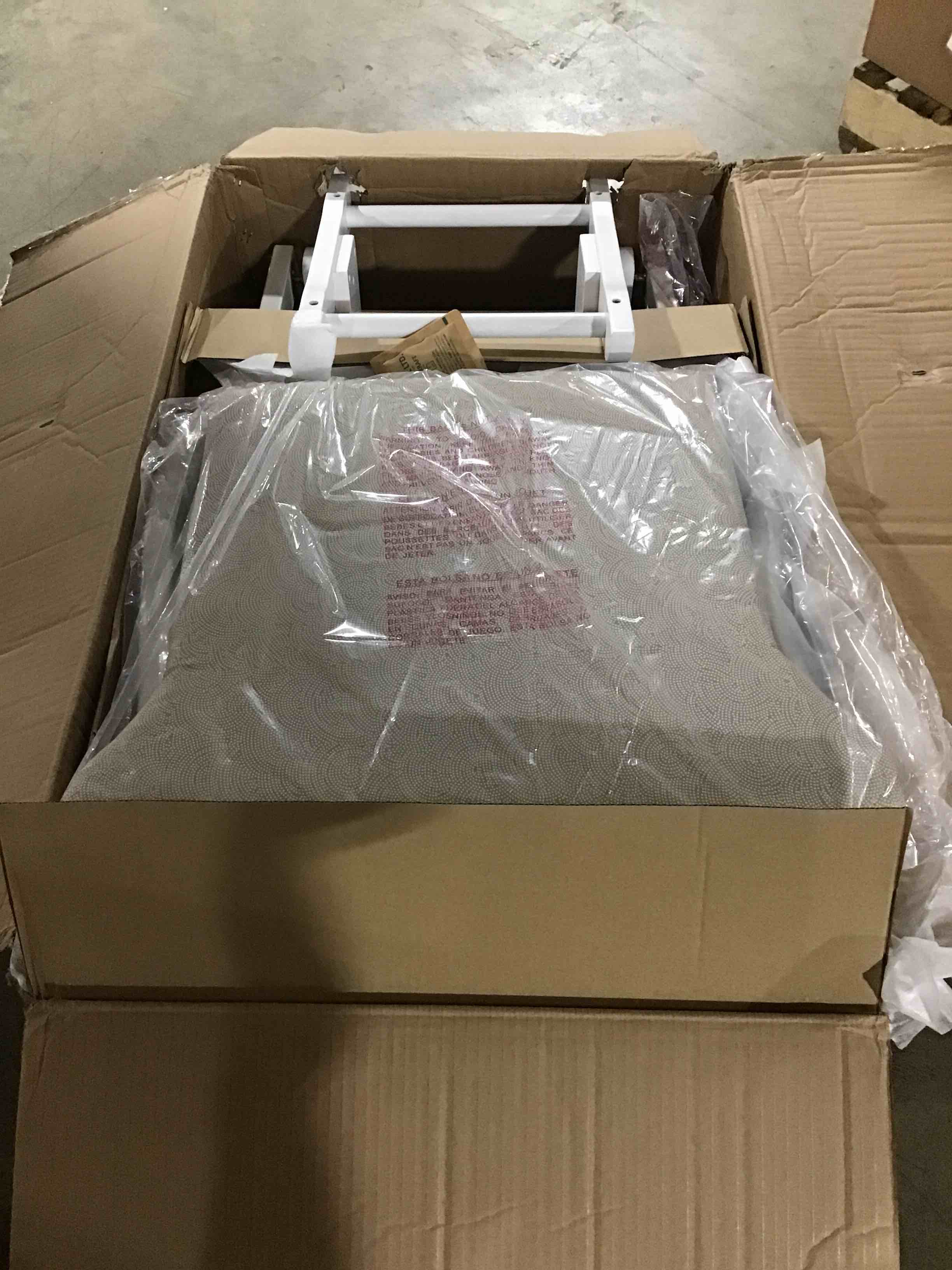 https://s3.amazonaws.com/lotting-images-prod/bidfta/YEL5301408_1700168684721.jpeg