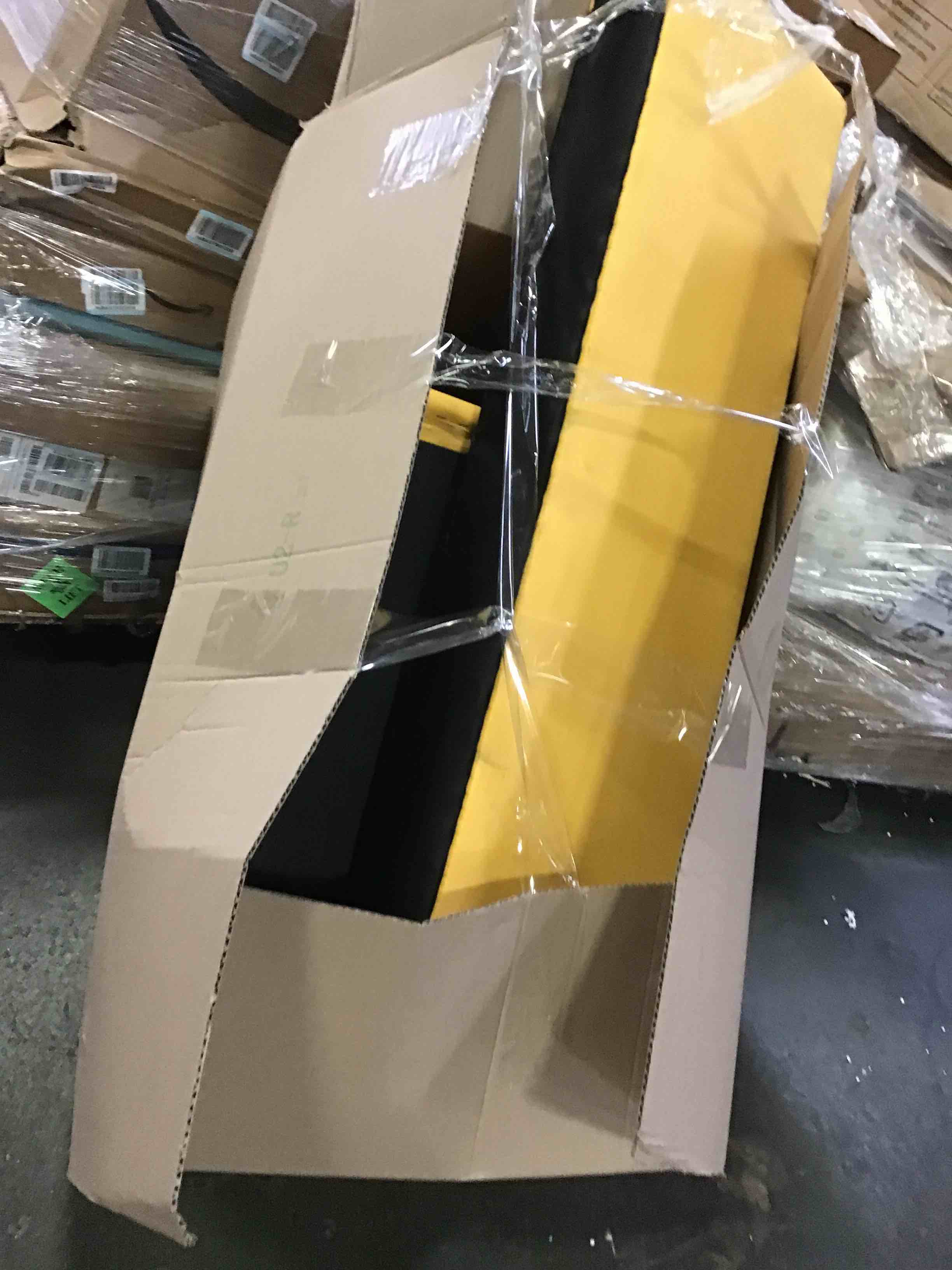 https://s3.amazonaws.com/lotting-images-prod/bidfta/YEL5301539_1689277192766.jpeg