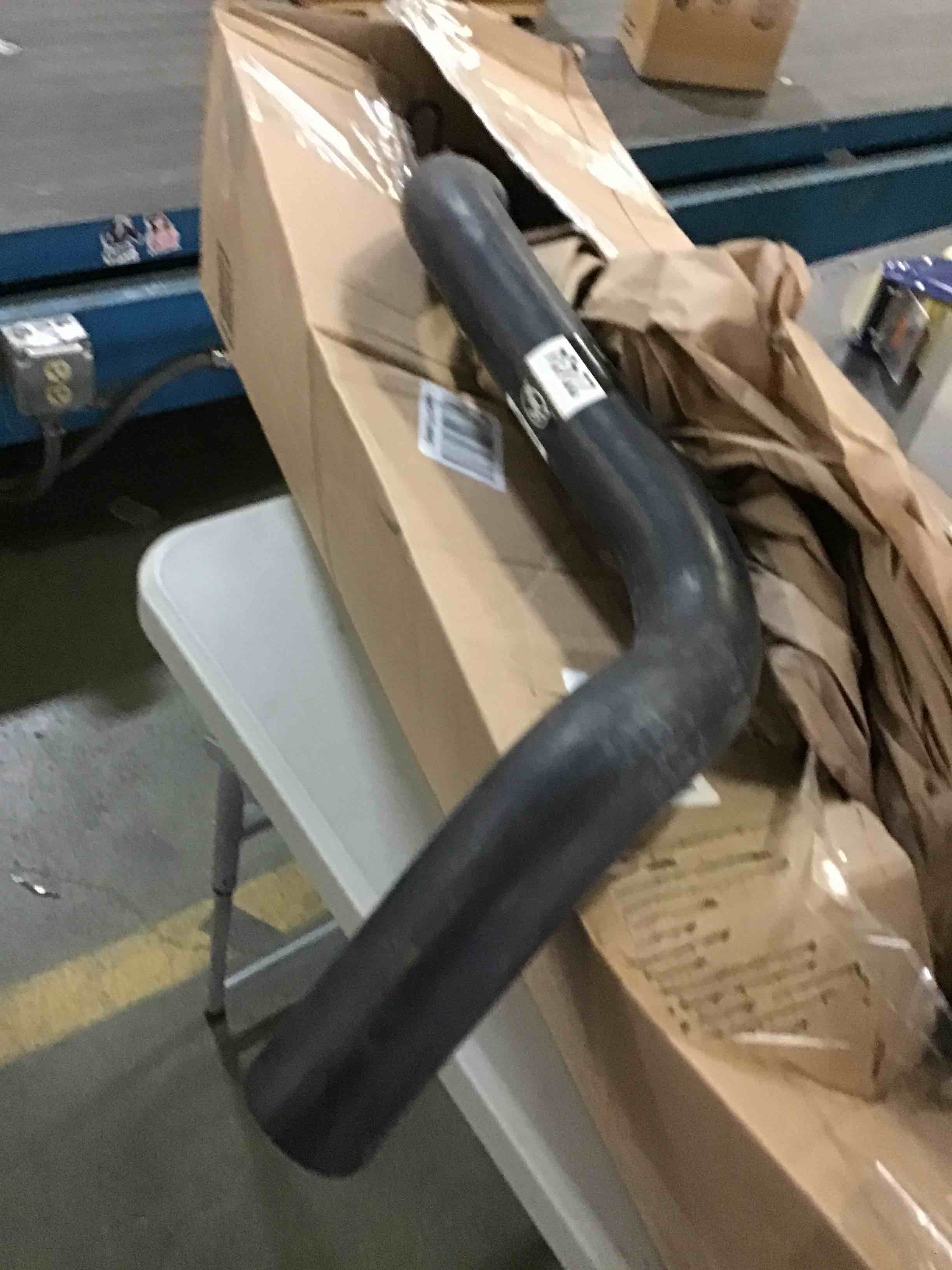 https://s3.amazonaws.com/lotting-images-prod/bidfta/YEL5302406_1689782848749.jpeg