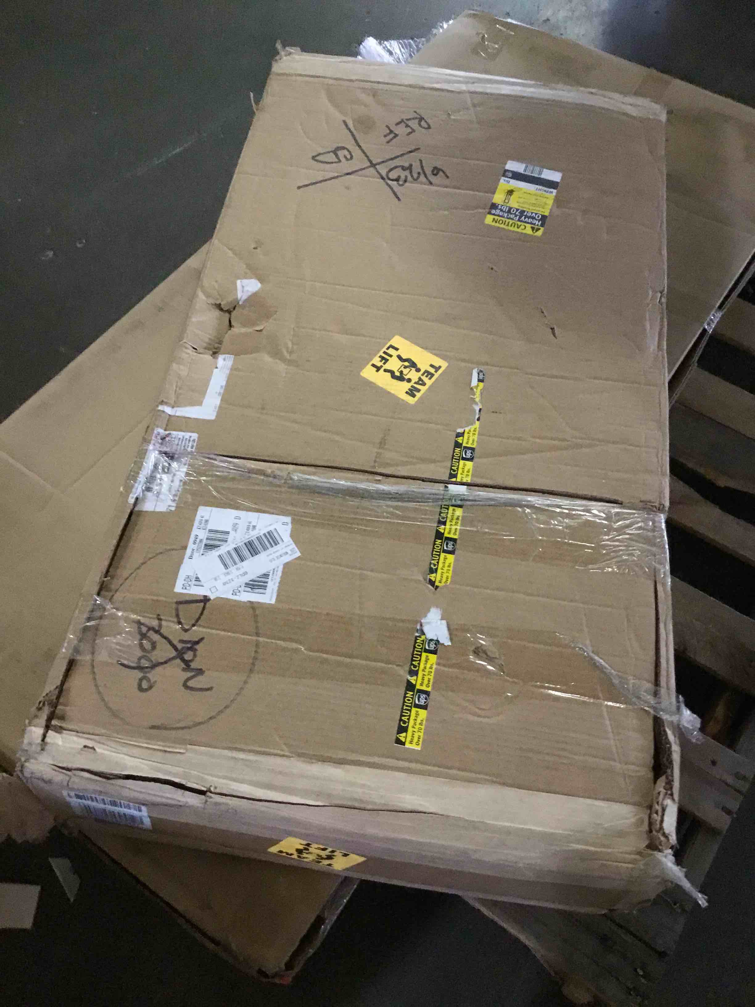 https://s3.amazonaws.com/lotting-images-prod/bidfta/YEL5303330_1690308648999.jpeg
