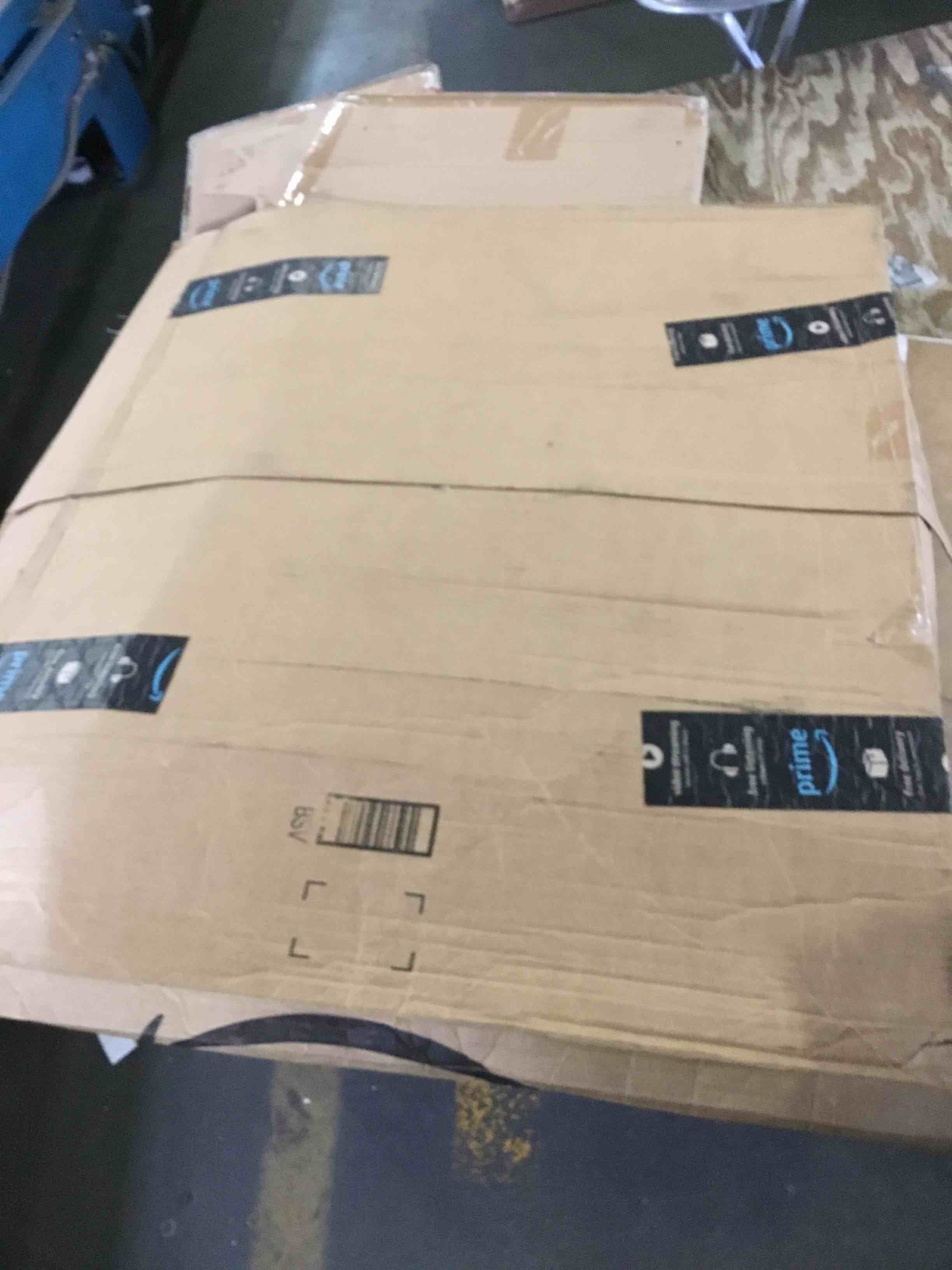 https://s3.amazonaws.com/lotting-images-prod/bidfta/YEL5304232_1690904320898.jpeg
