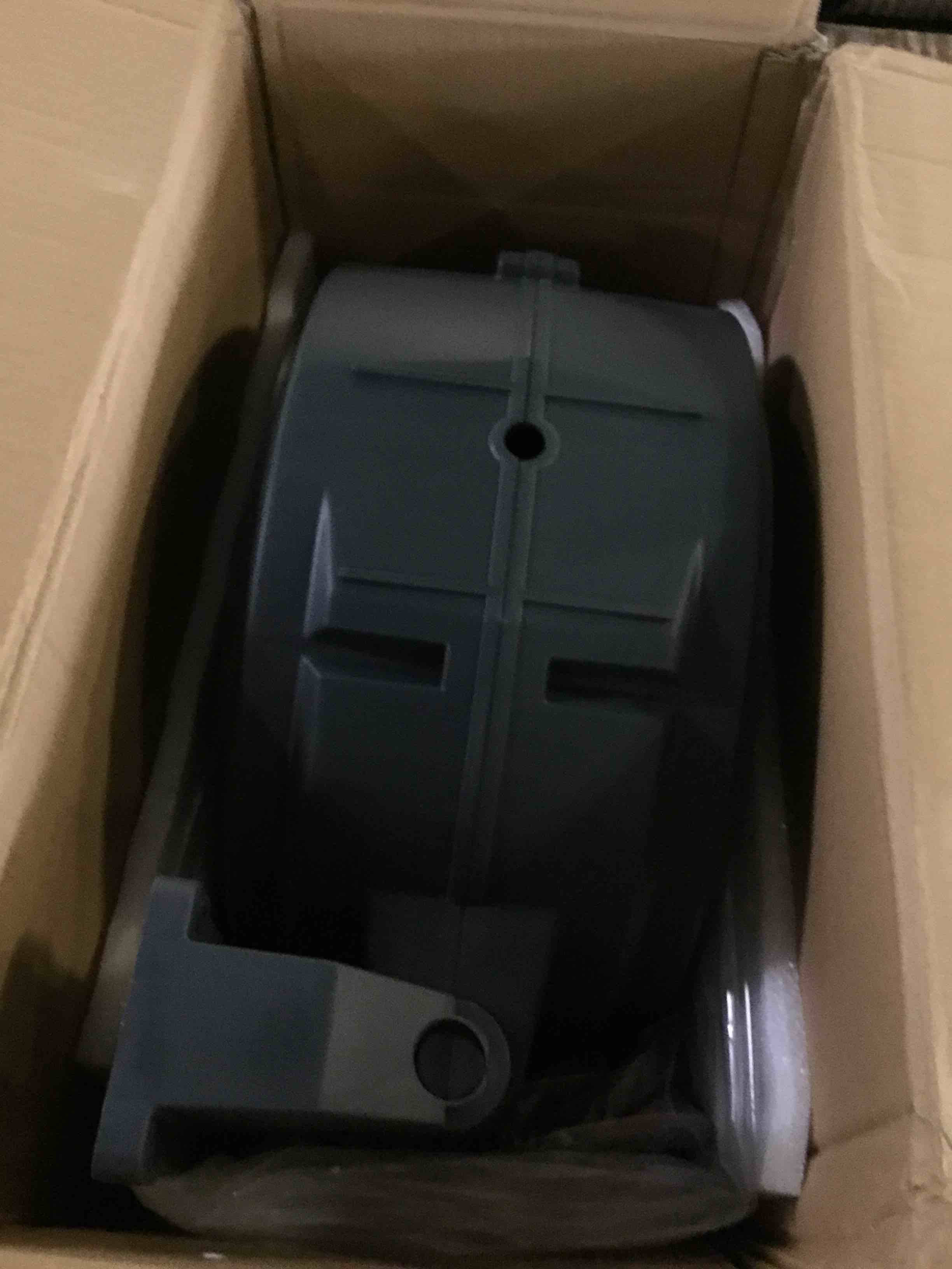 https://s3.amazonaws.com/lotting-images-prod/bidfta/YEL5304297_1690919010693.jpeg