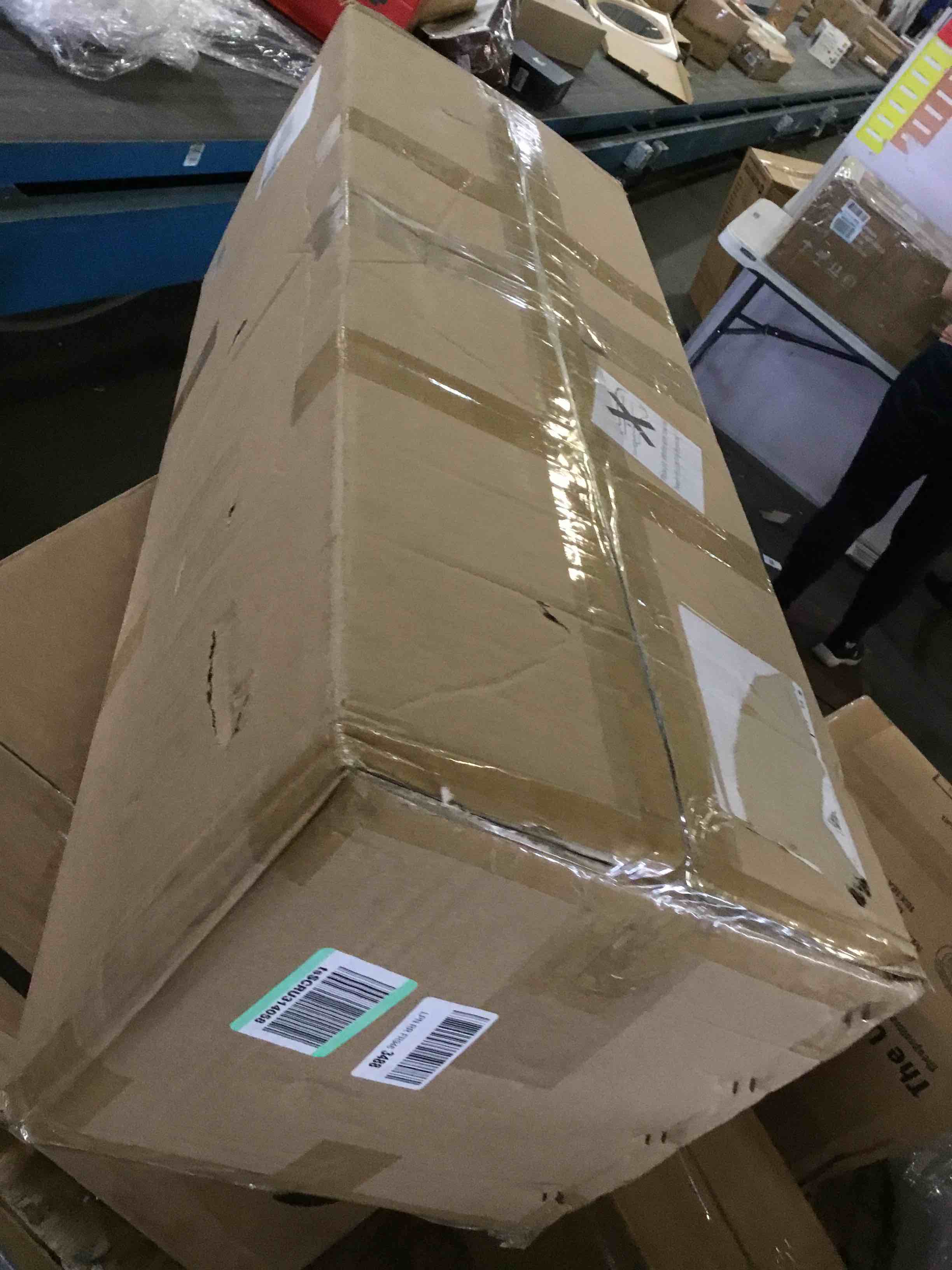 https://s3.amazonaws.com/lotting-images-prod/bidfta/YEL5304411_1690991277132.jpeg