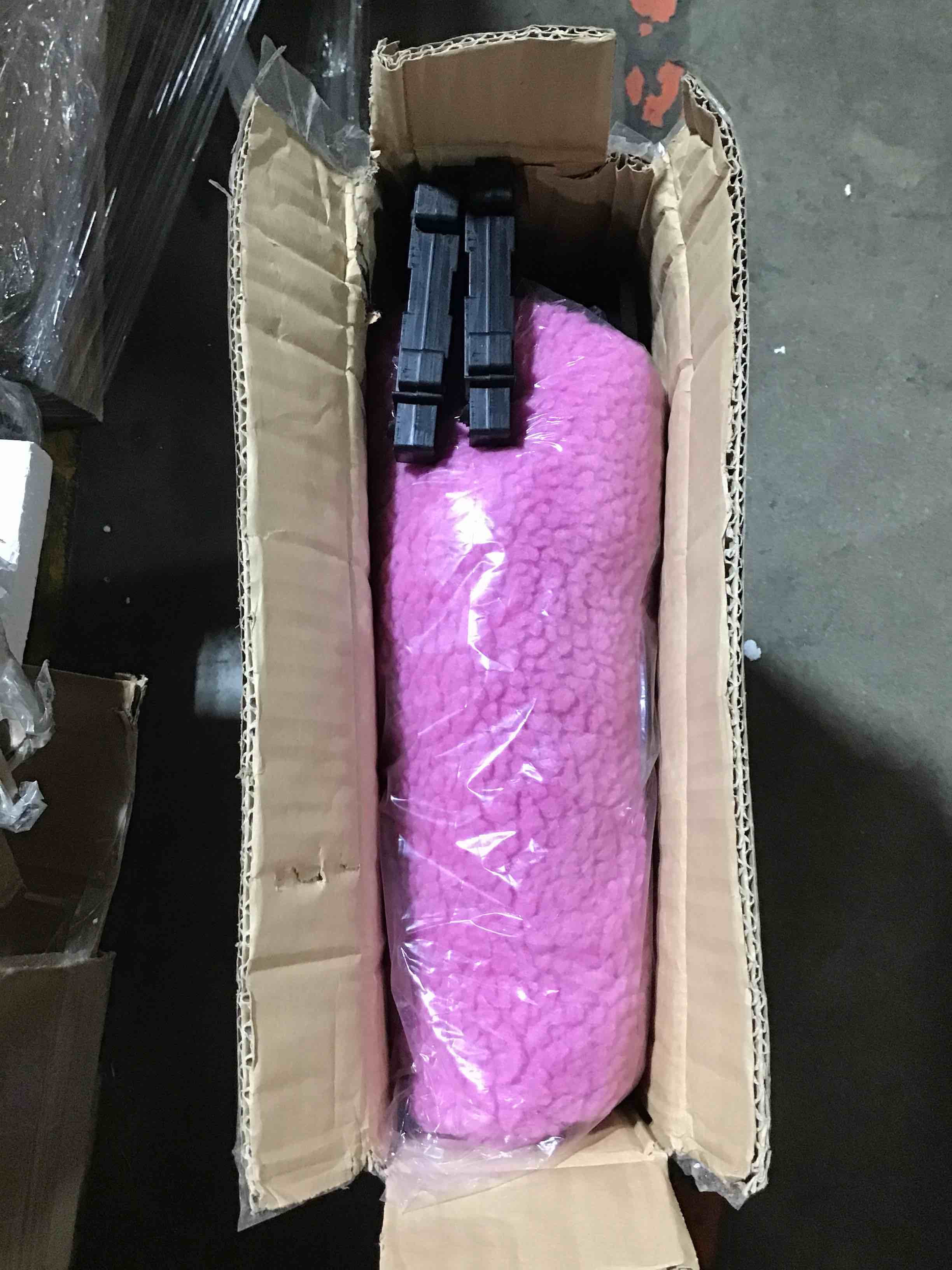 https://s3.amazonaws.com/lotting-images-prod/bidfta/YEL5309190_1692624447939.jpeg