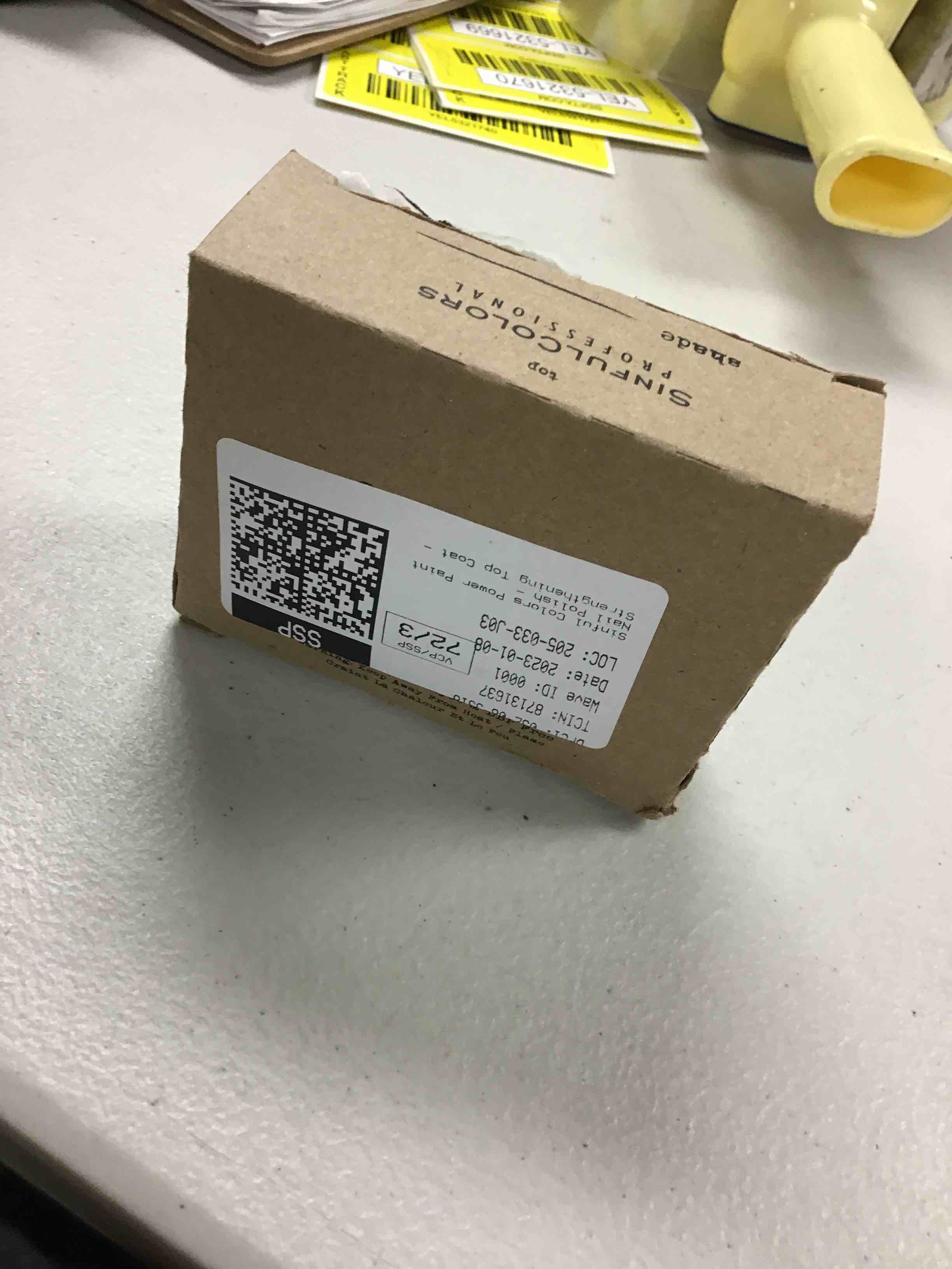 https://s3.amazonaws.com/lotting-images-prod/bidfta/YEL5321670_1692804988061.jpeg