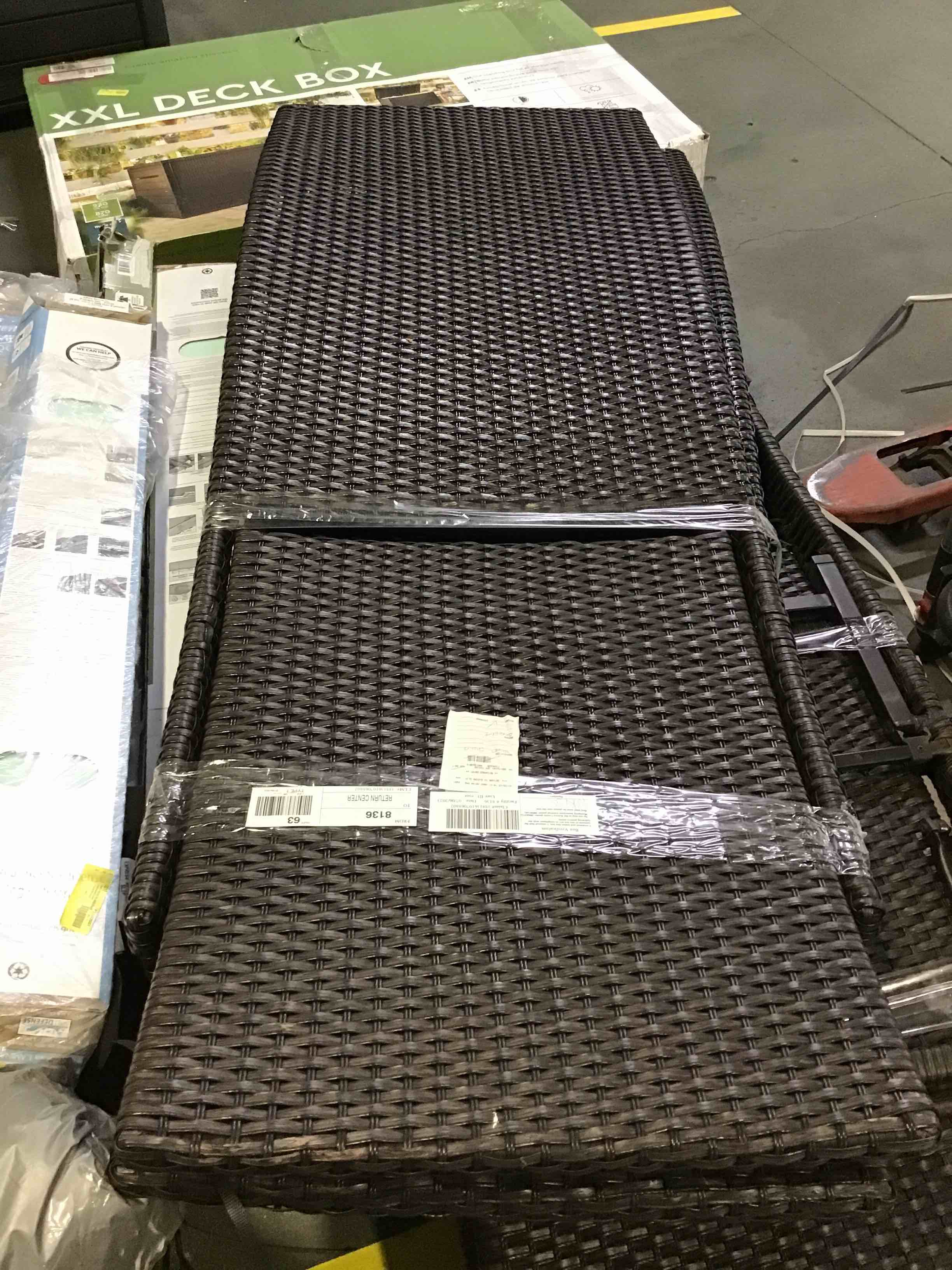 https://s3.amazonaws.com/lotting-images-prod/bidfta/YEL5324614_1691427924085.jpeg