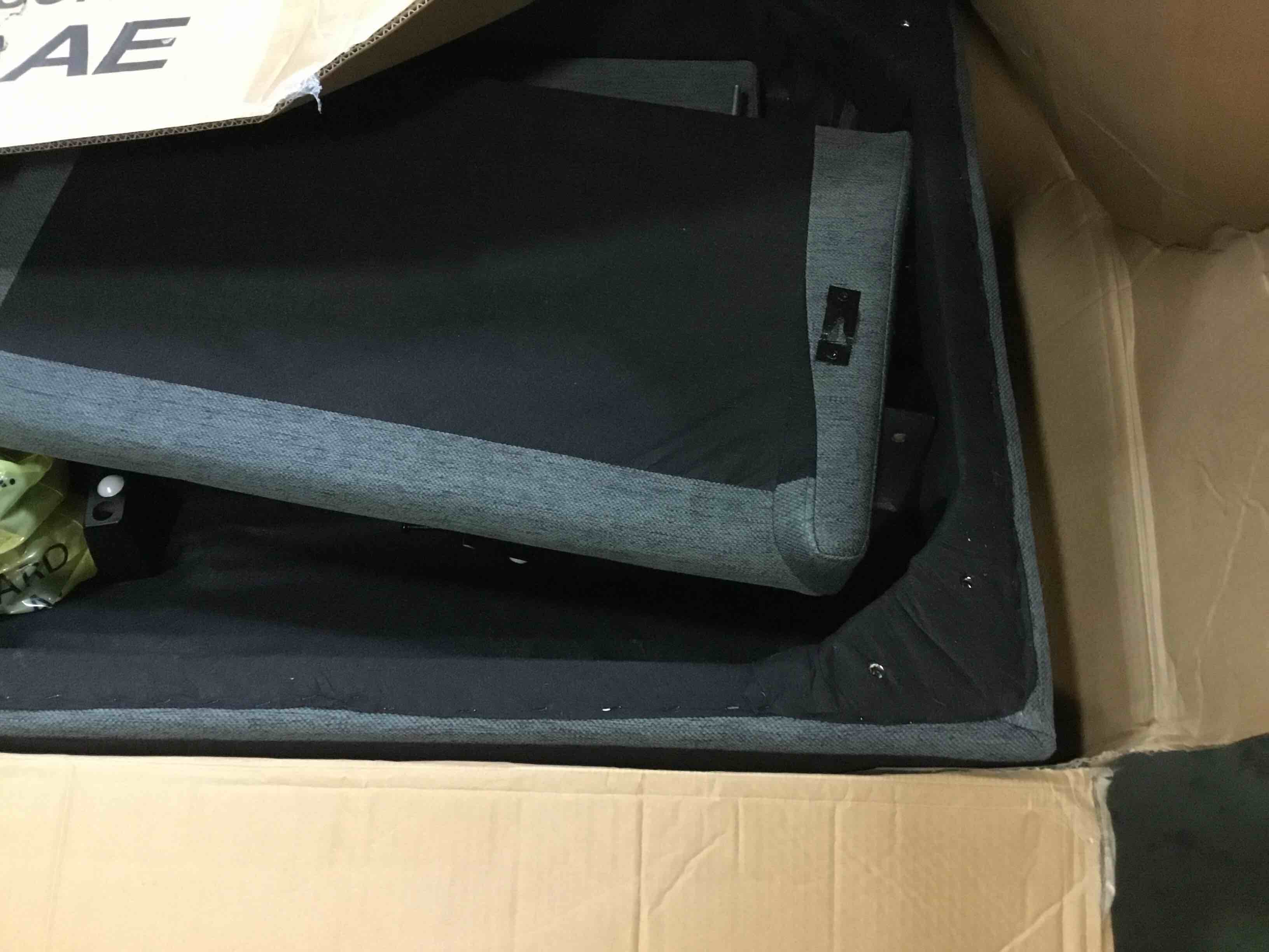 https://s3.amazonaws.com/lotting-images-prod/bidfta/YEL5326241_1692107153124.jpeg