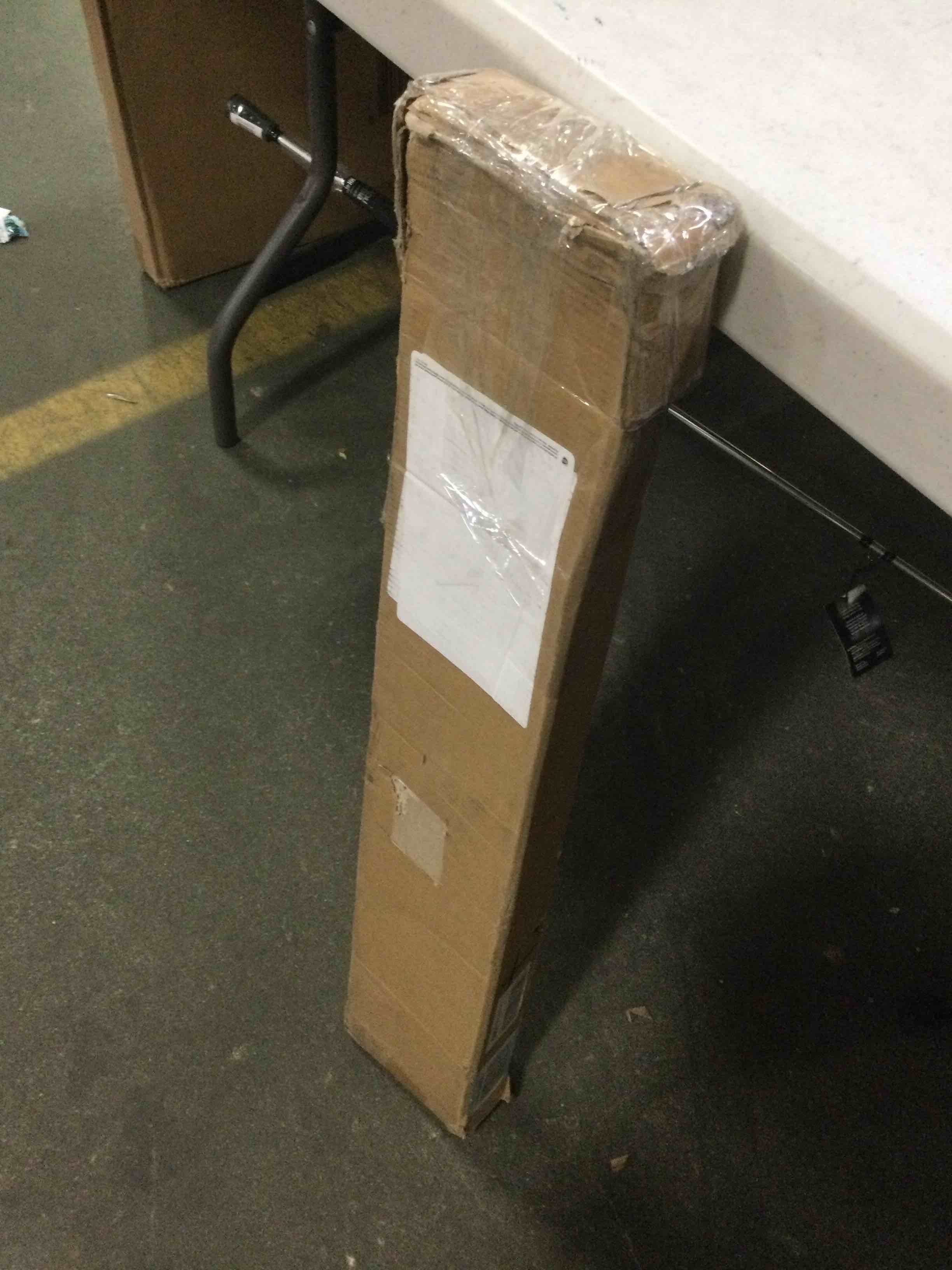 https://s3.amazonaws.com/lotting-images-prod/bidfta/YEL5326496_1692883639854.jpeg