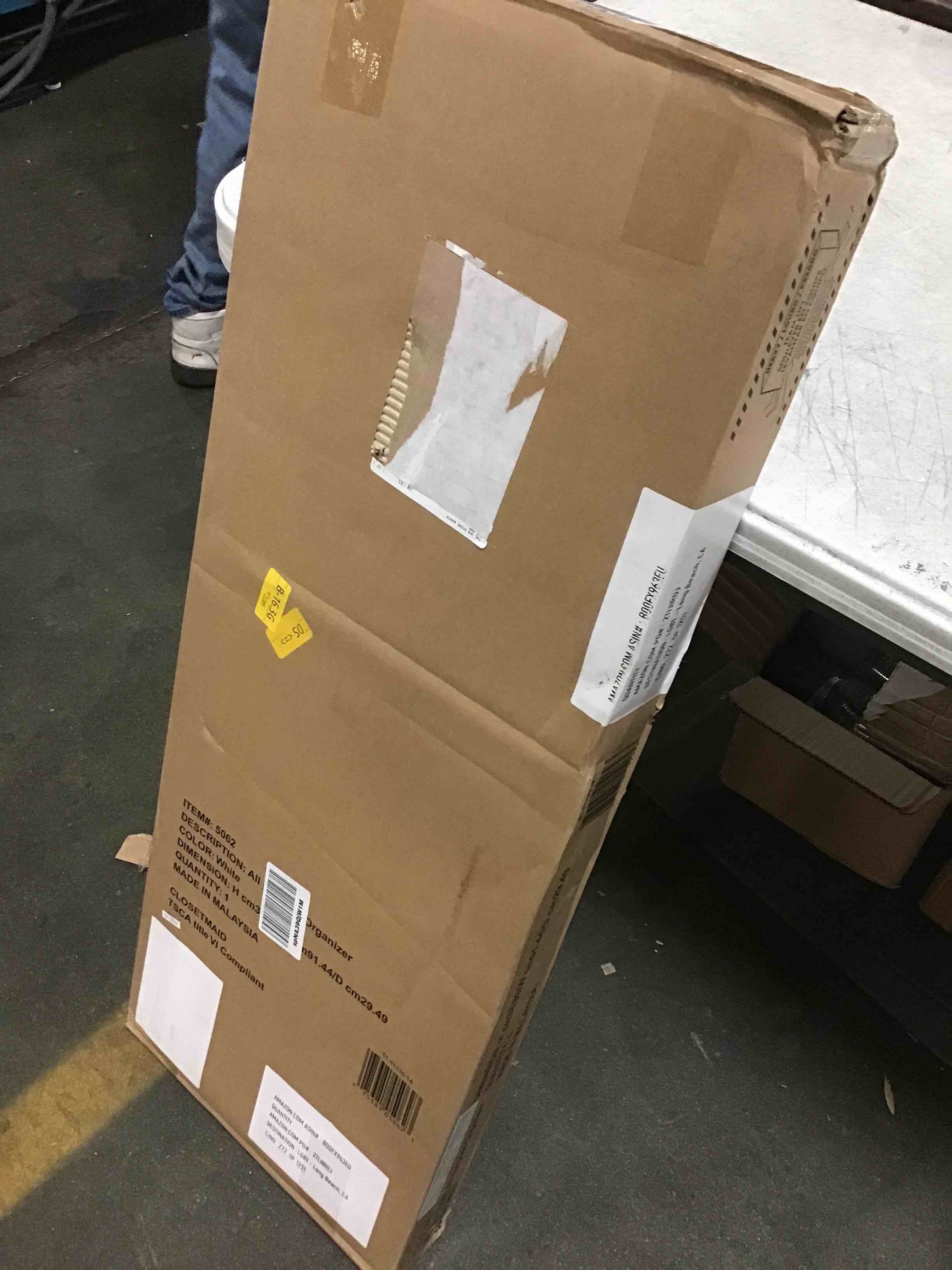 https://s3.amazonaws.com/lotting-images-prod/bidfta/YEL5326663_1692986855985.jpeg