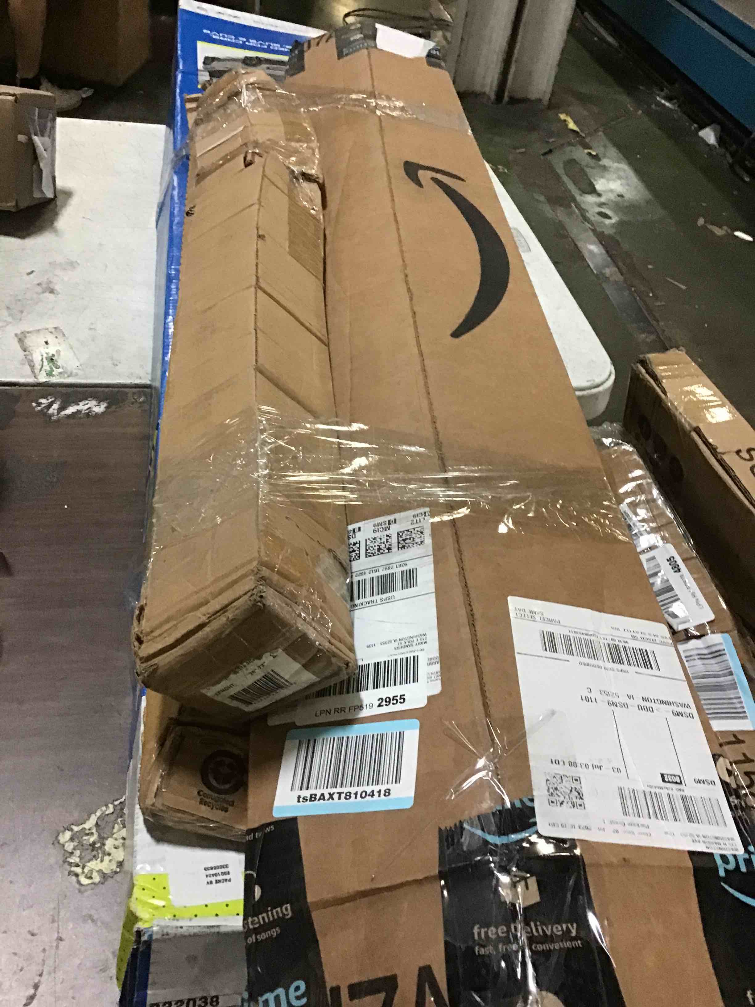 https://s3.amazonaws.com/lotting-images-prod/bidfta/YEL5326734_1693059254881.jpeg