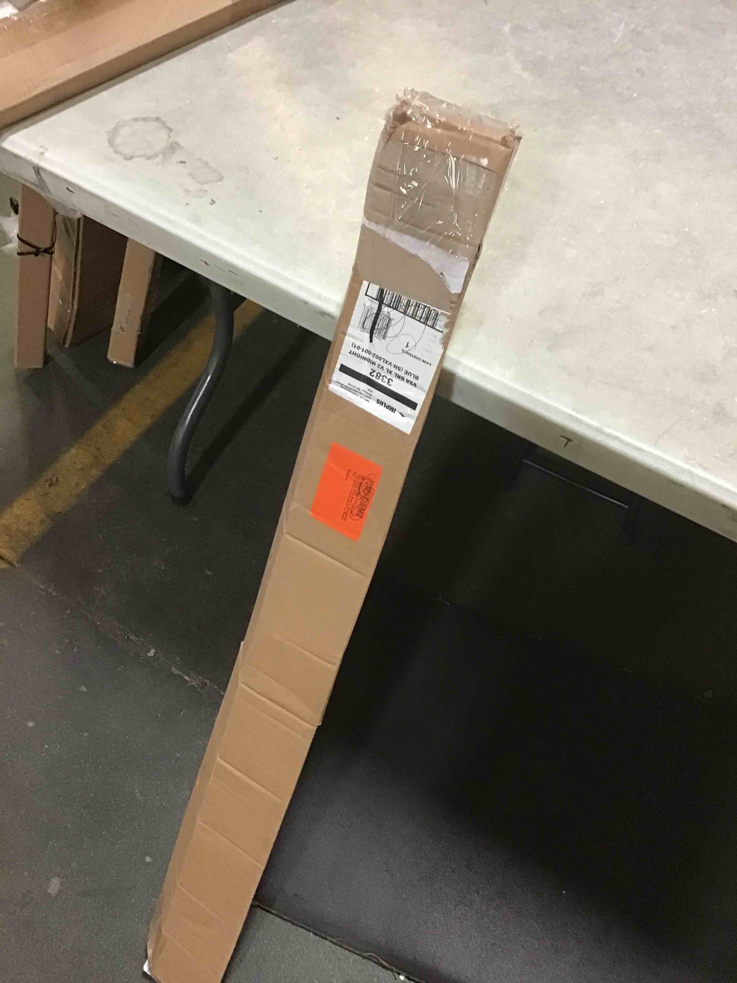 https://s3.amazonaws.com/lotting-images-prod/bidfta/YEL5326899_1693227555674.jpeg