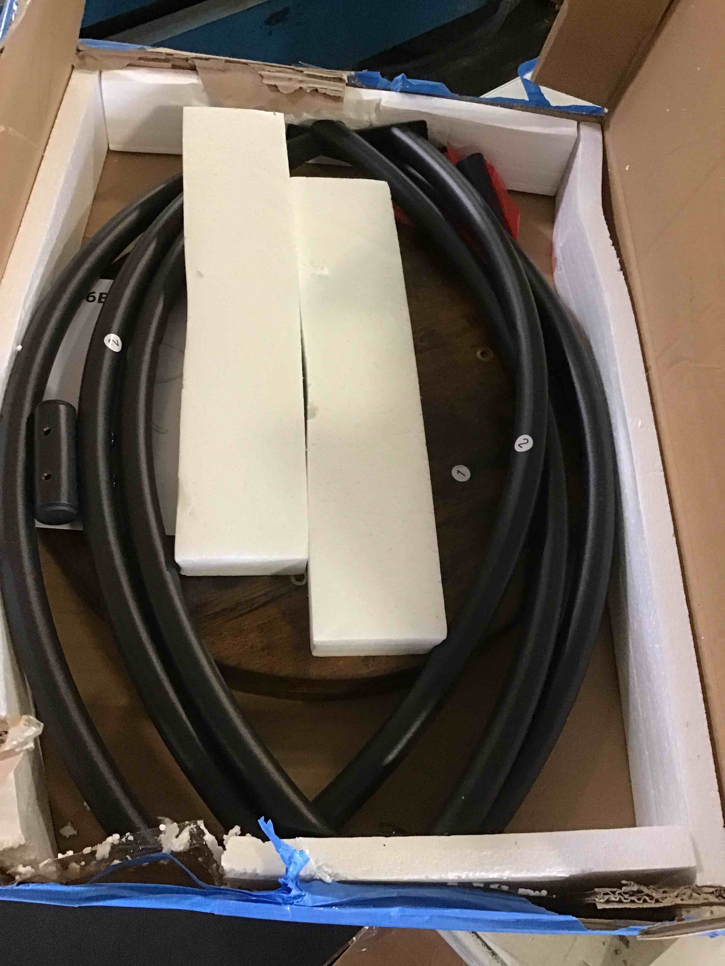 https://s3.amazonaws.com/lotting-images-prod/bidfta/YEL5327475_1694882259196.jpeg