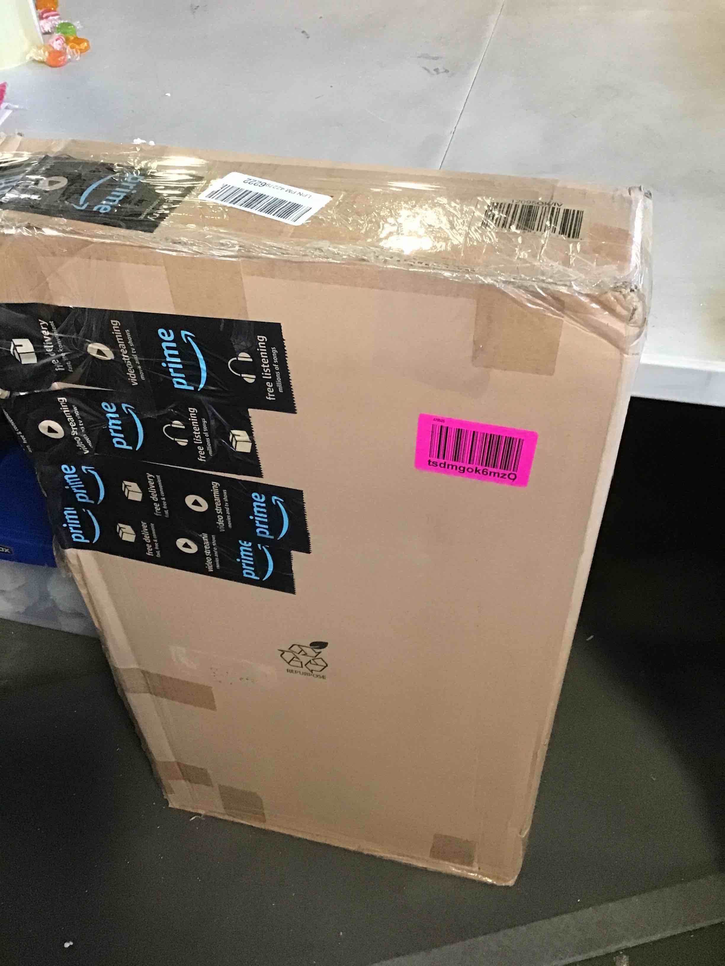 https://s3.amazonaws.com/lotting-images-prod/bidfta/YEL5327575_1695044244326.jpeg
