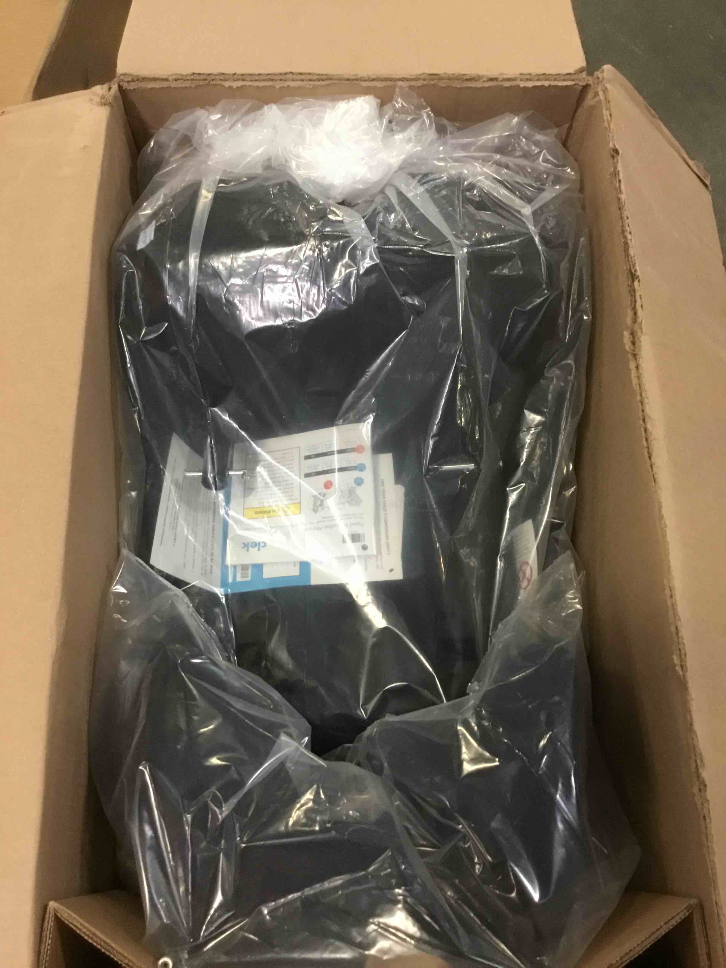https://s3.amazonaws.com/lotting-images-prod/bidfta/YEL5328823_1691261604659.jpeg