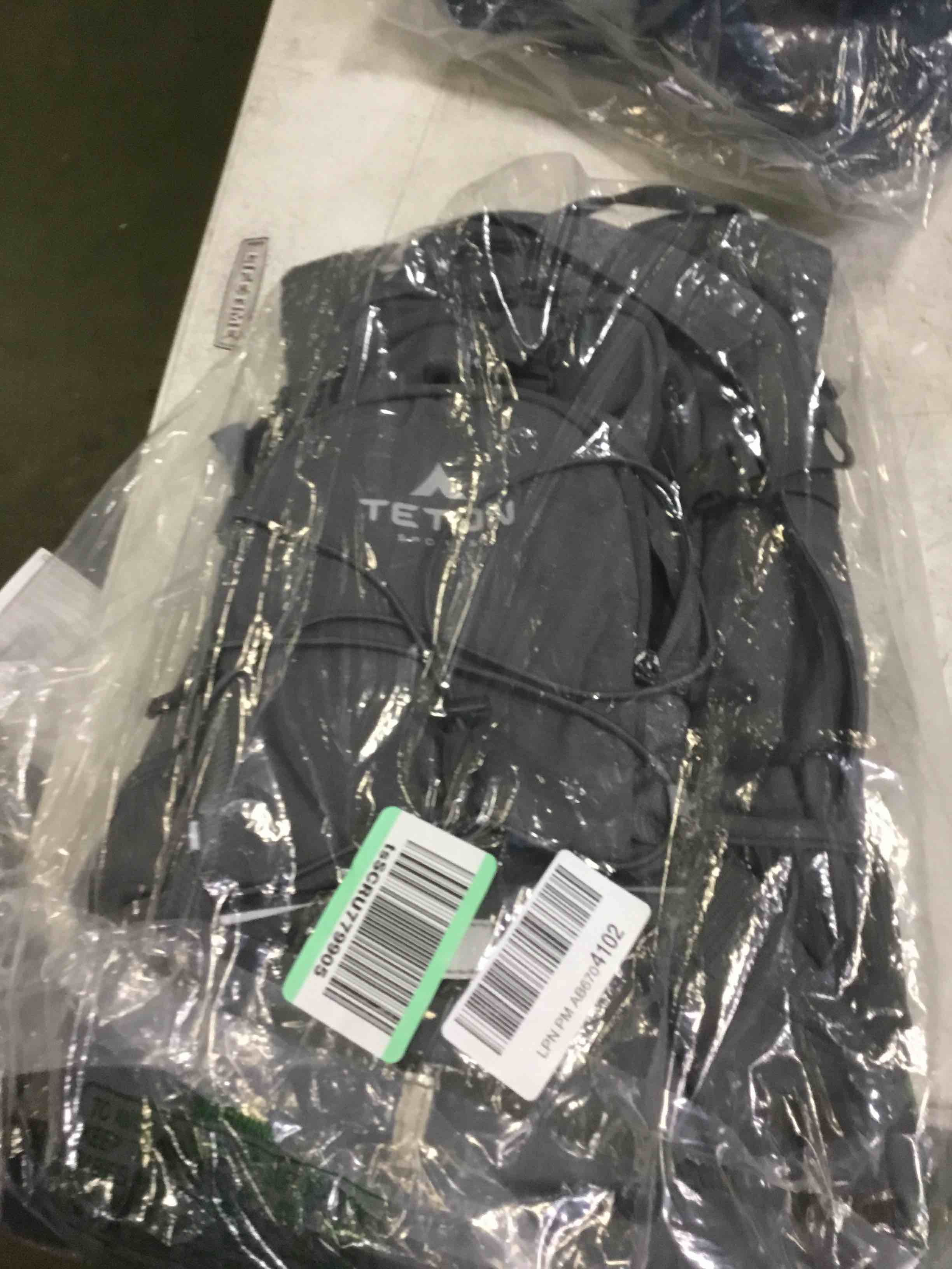 https://s3.amazonaws.com/lotting-images-prod/bidfta/YEL5329139_1691855215523.jpeg